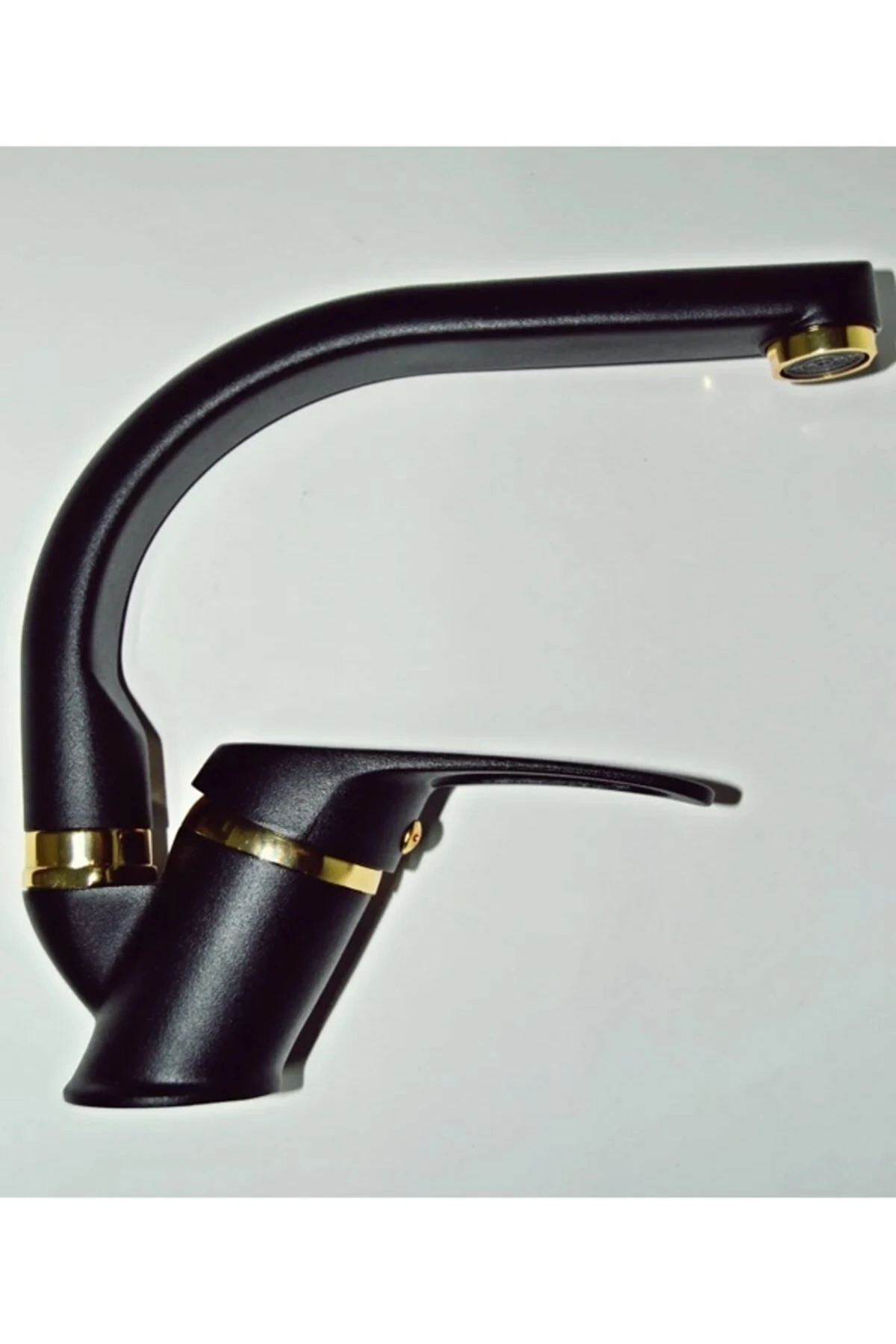 2'li Duş Seti Siyah Kaplamalı Gold Detaylı Balıksırtı Borulu Mutfak Eviye Musluğu Banyo Çeşmesi