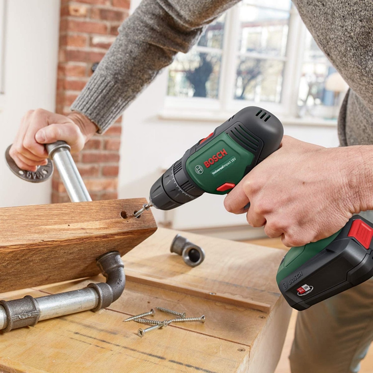 BOSCH Universalımpact 18 V 1,5 Ah Çift Akü