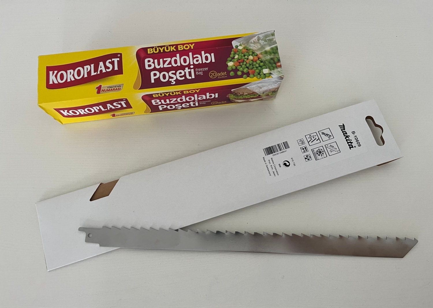 MAKİTA B-10609 305 mm Tilki Kuyruğu Bıçağı - Buz ve Kemik Kesme Testere Bıçağı (Buzdolabı Poşeti Hediye)