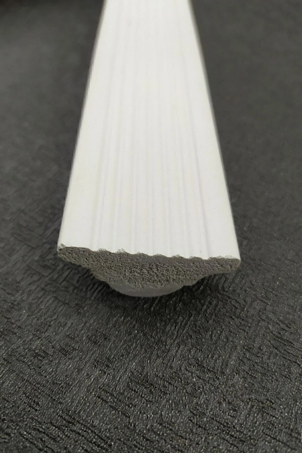 Dekoratif Boyanabilir Duvar Çıtası 4 cm Ahşap Malzeme ile 1 Adet