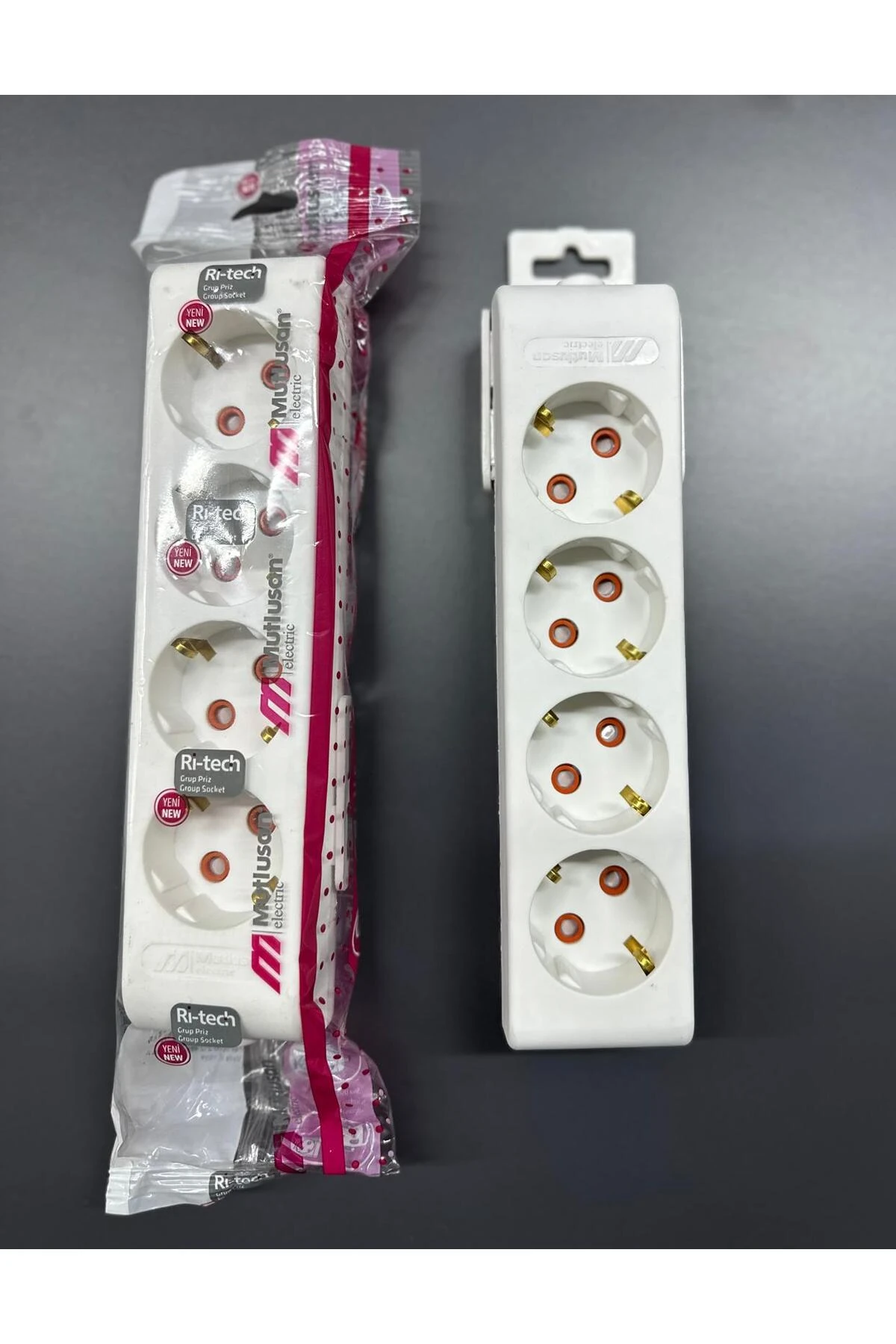 4'lü Grup Priz Çoçuk Korumalı Duvara Montaj Aparatlı