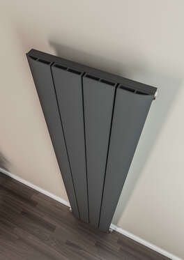 Selanik Dikey Alüminyum Radyatör 375X1800 Pütürlü Beyaz (Ral 9016)