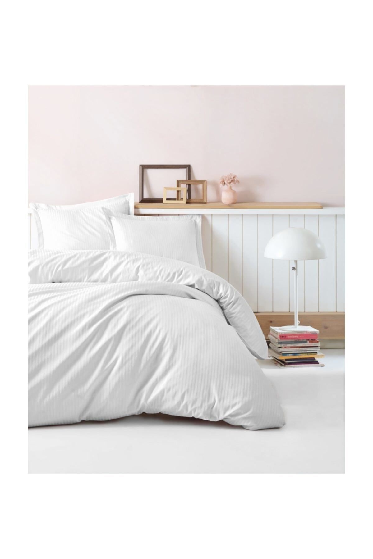 Elegant Stripe Çift Kişilik Nevresim Takımı Saten Beyaz