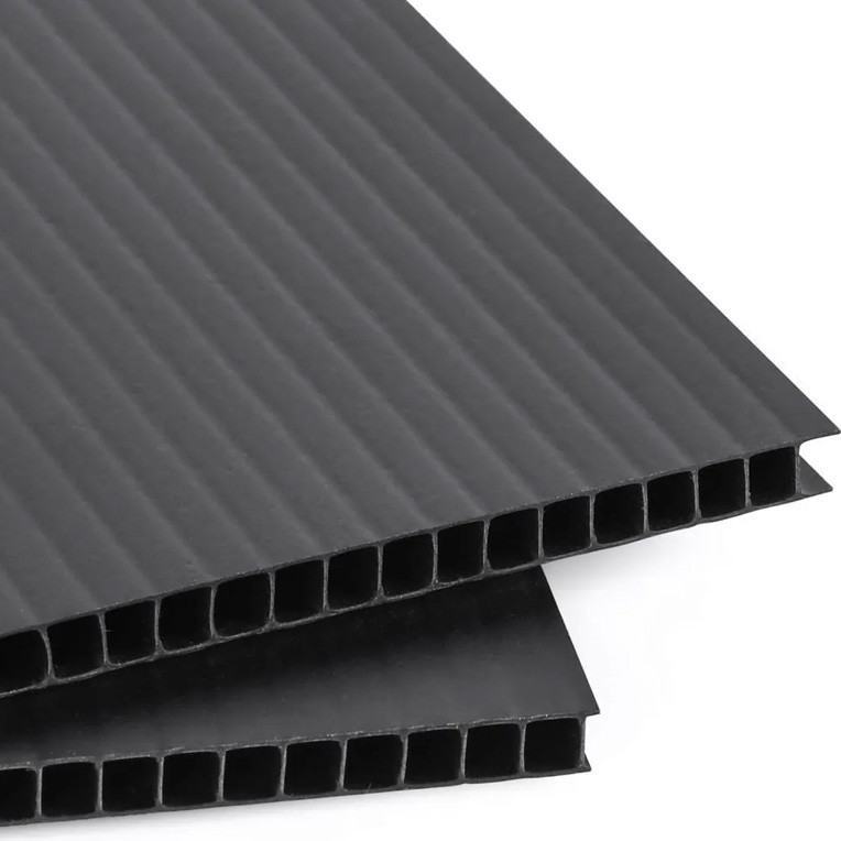 Pp Oluklu Levha Siyah 150X110 cm 5mm (3'lü Paket)