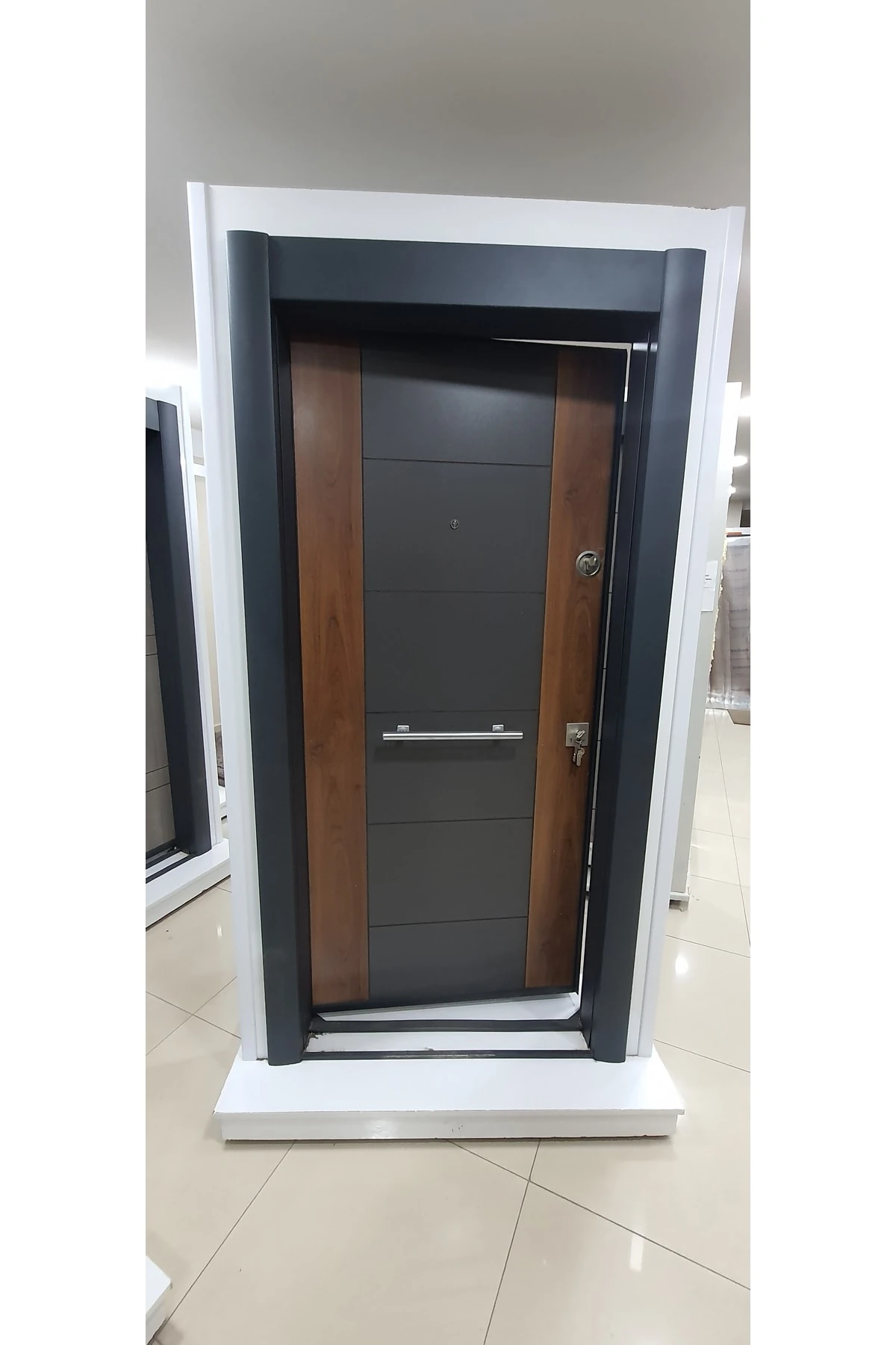 Çelik Kapı, Ahşap Desenli, Daire Kapısı, Tırnaklı Sistem Sol Açılım