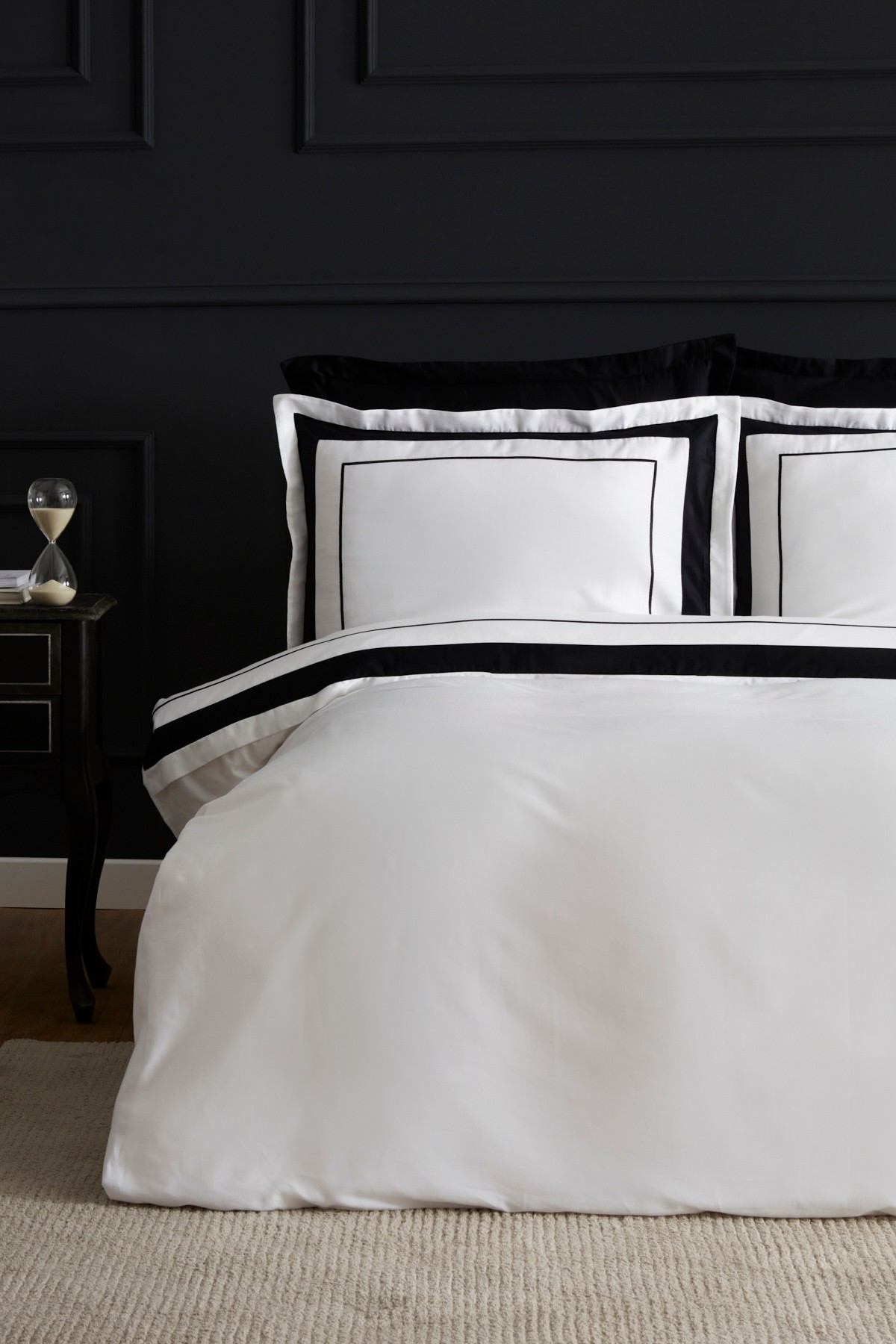 White Coll Charlotte Çift Kişilik Saten Nevresim Takımı Beyaz