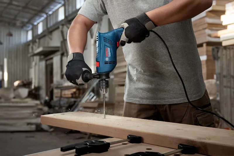 BOSCH Gsb 600 Darbeli Matkap 600 Watt + 100 Parça Set