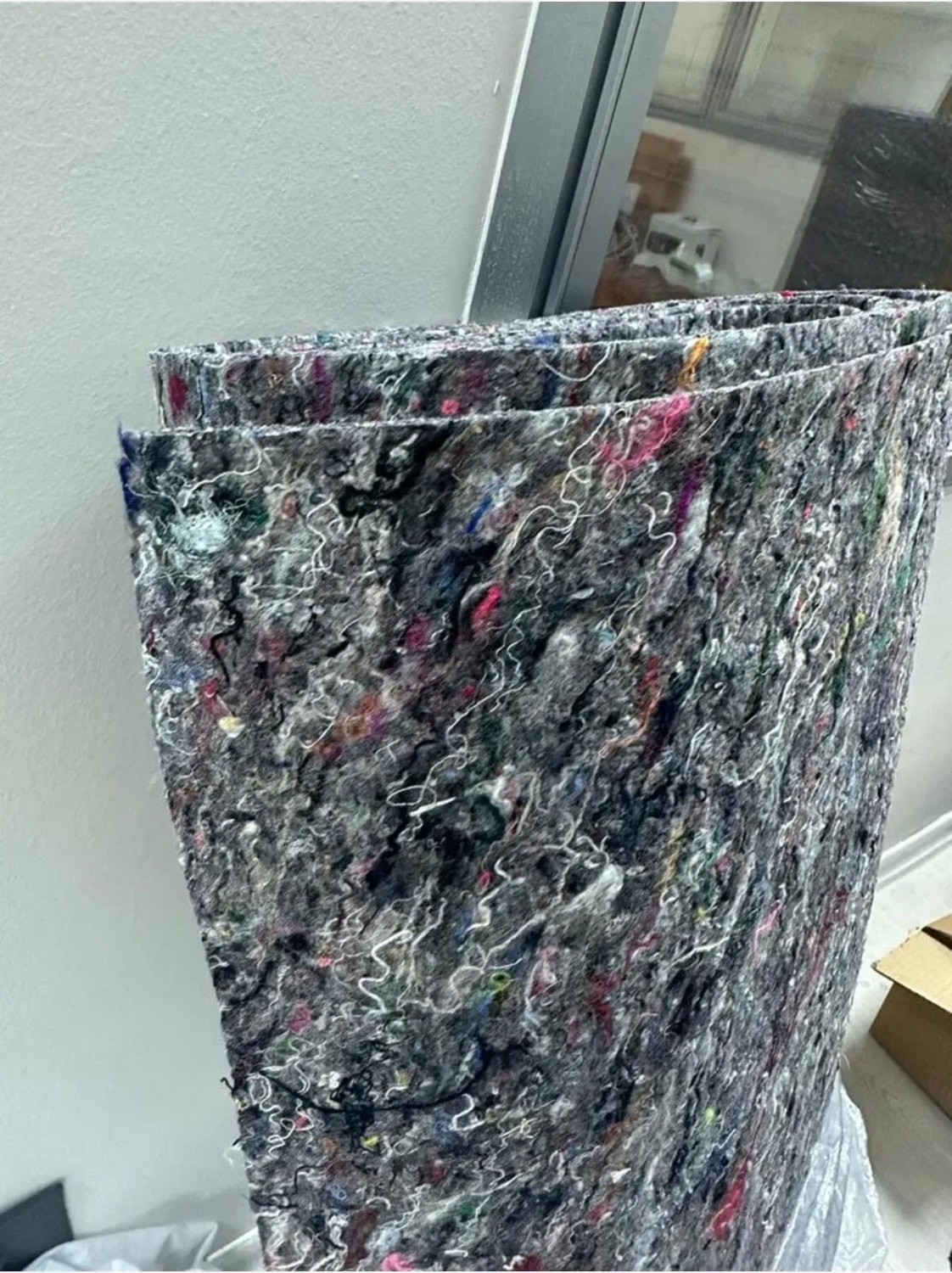 Araç Taban ve Tavan İzolasyon Keçesi 6 mm Kalınlık 200 cm x 200 cm