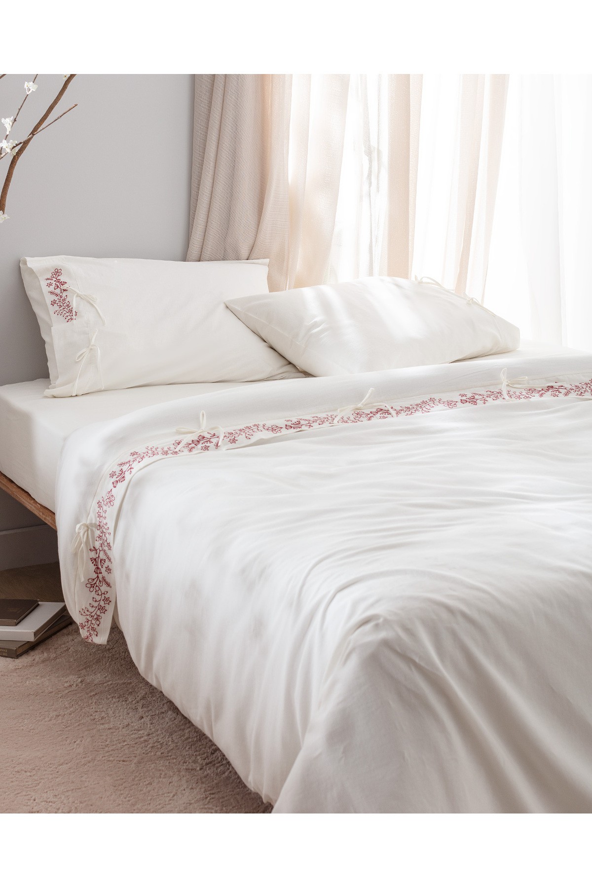 Relief King Size %100 Pamuk Bağlamalı Nevresim Takımı - Ekru/Kırmızı