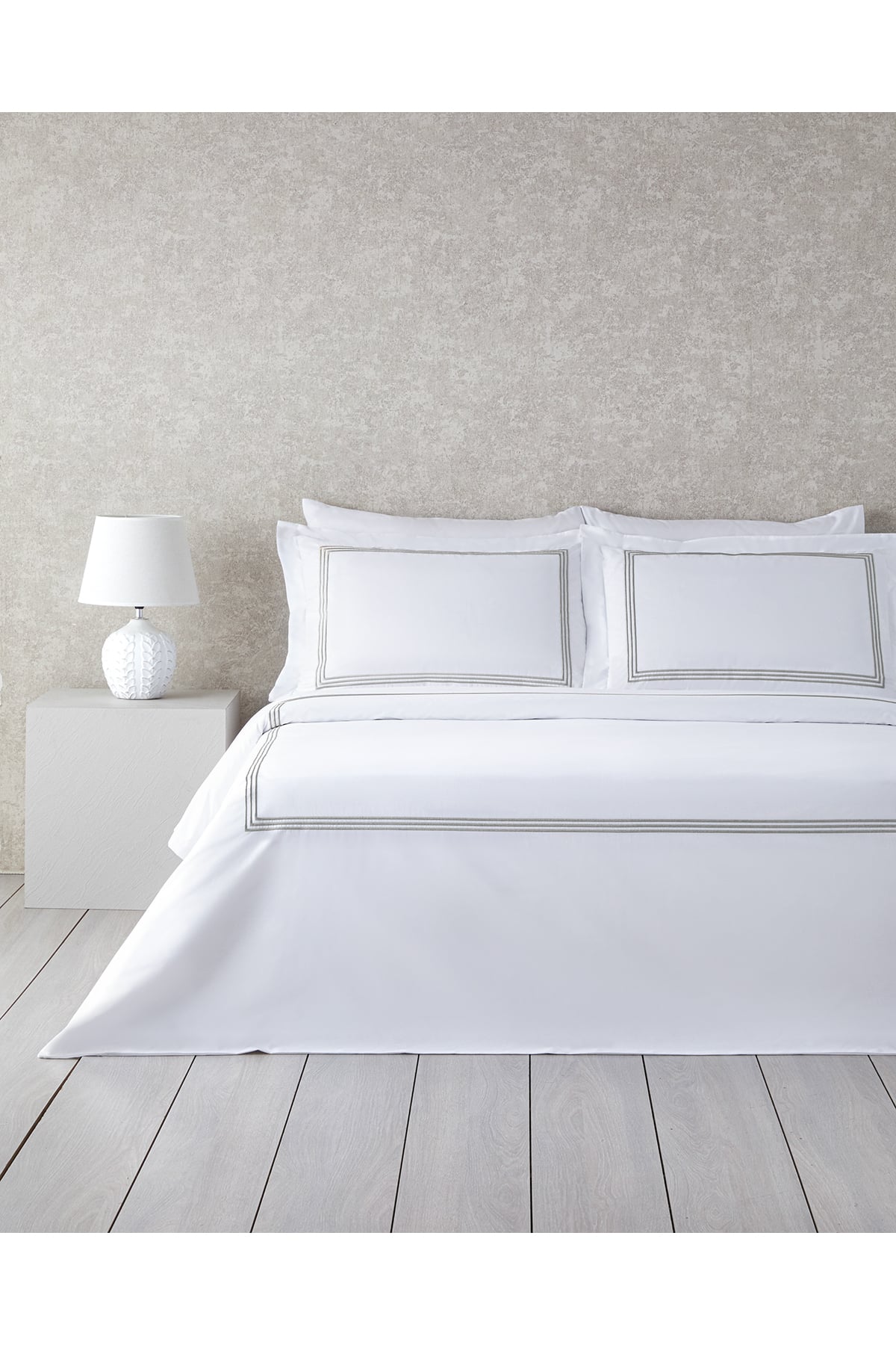ENGLİSH HOME Modern Frame Nakışlı Perkal King Size Nevresim Takımı 240x220 cm Gümüş