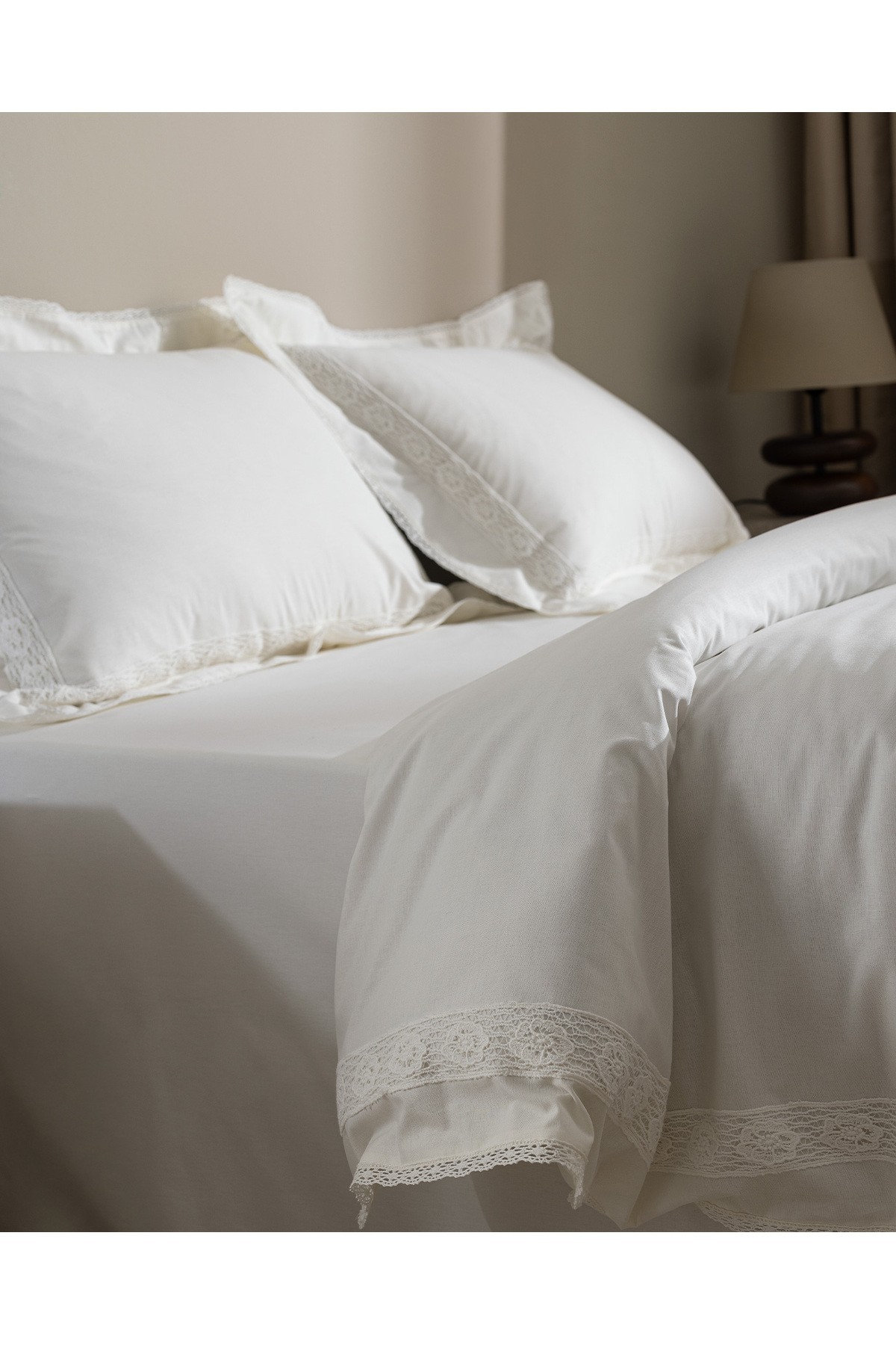 Kaviera King Size %100 Pamuk Brodeli Nevresim Takımı - Beyaz