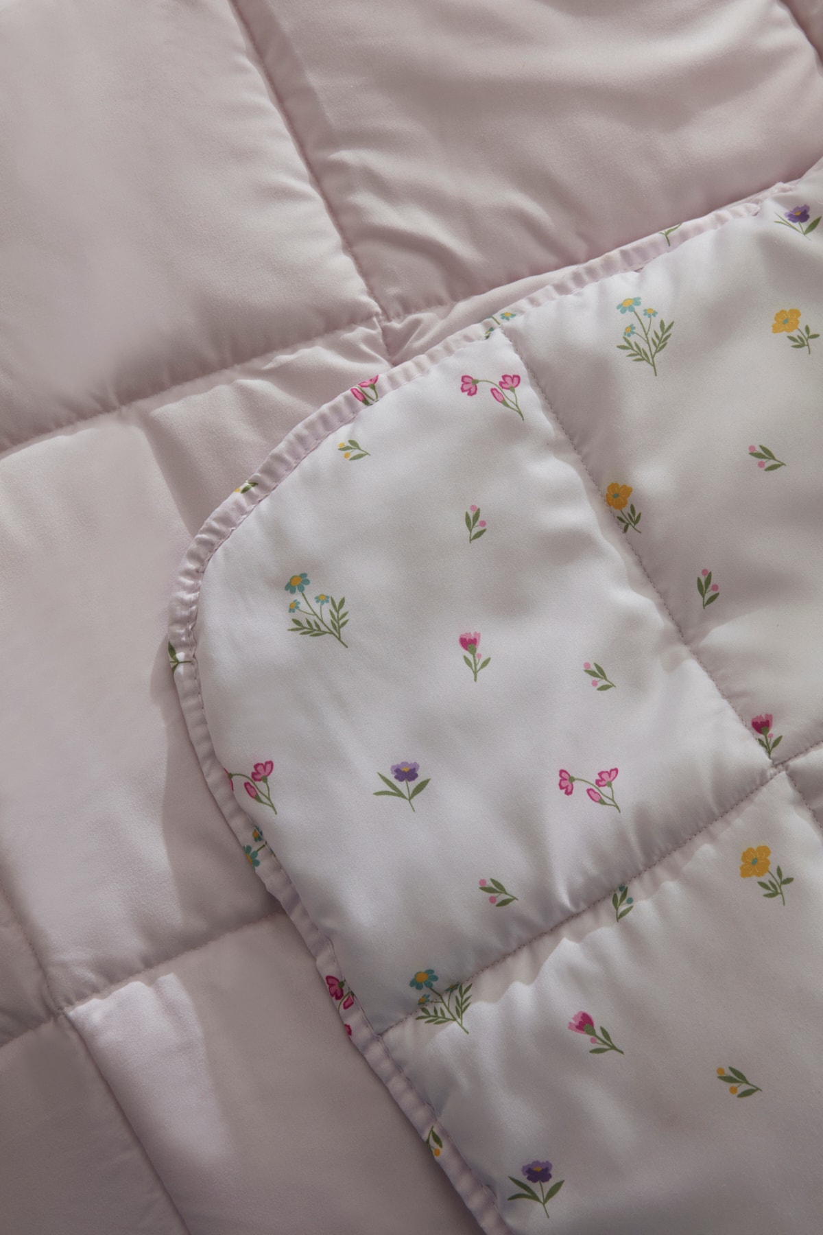 Young Flowery Tek Kişilik Baskılı Yorgan