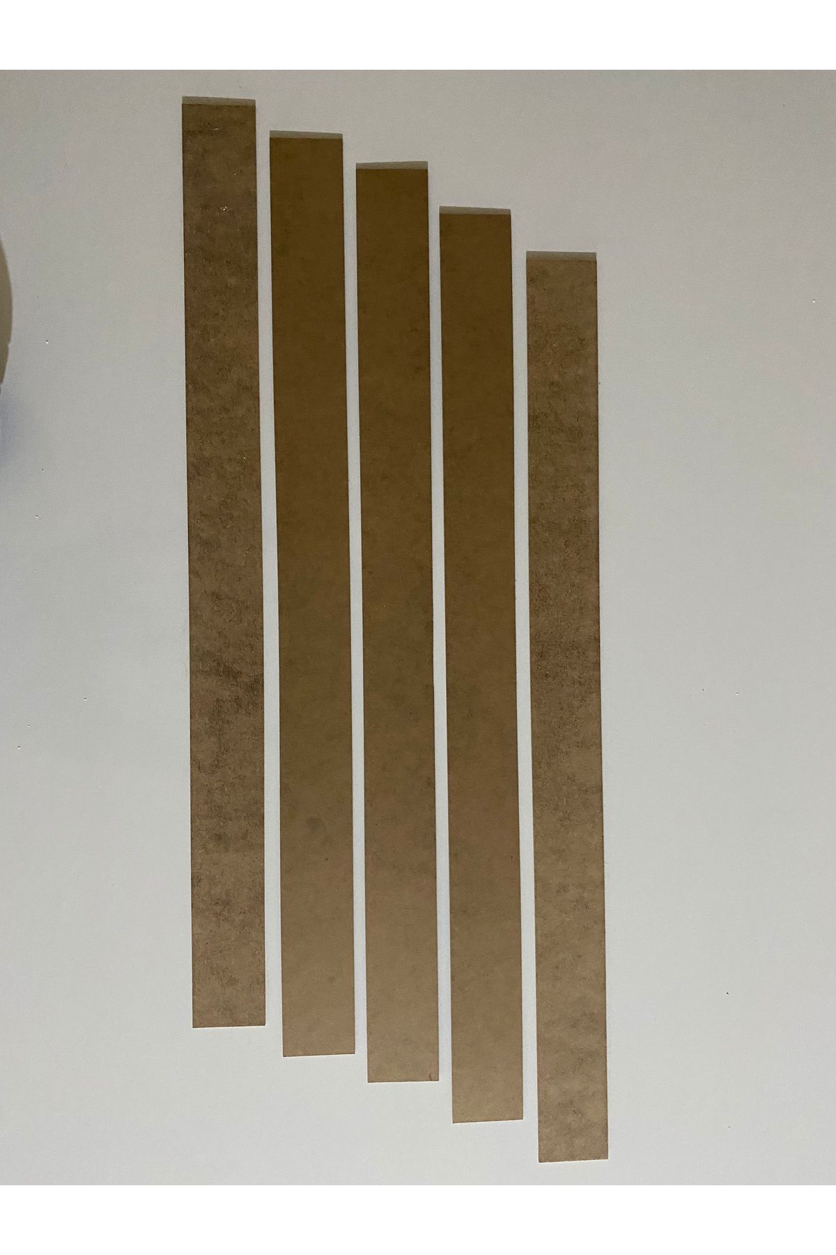 OZKUVVET DEKORATİF BOYANABİLİR 3mm DUVAR ÇITASI 7cm*90cm ( 5 adet )