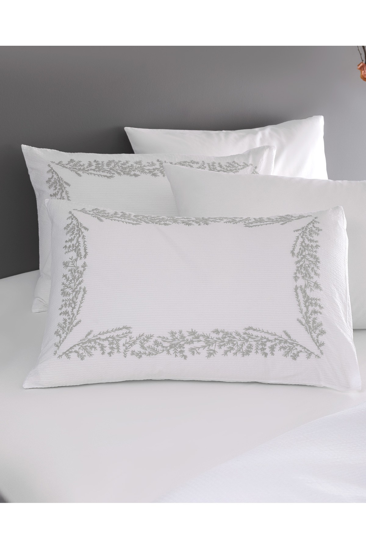 Linda King Size Nakışlı Yıkamalı Gofre Nevresim Takımı