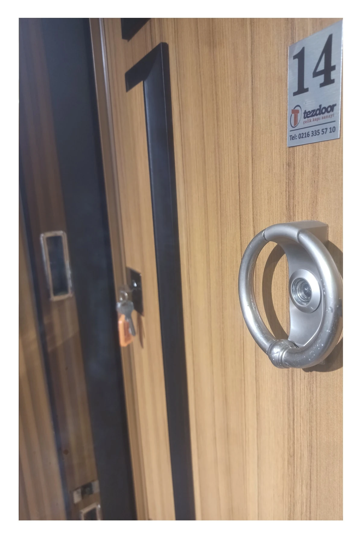 Çelik Kapı,kabartma Desenli Çelik Kapı, Daire Kapısı, Çelik Kapı Sağ Açılım