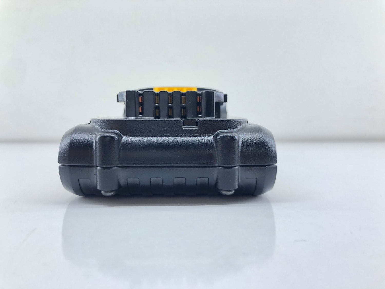 DEWALT 20V 1.3AH Li-Ion Akü