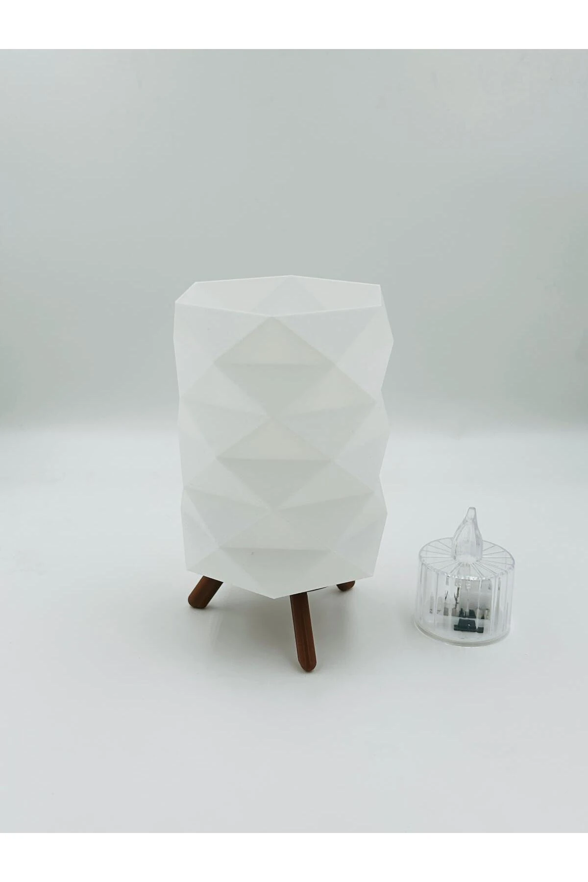 Prizma Desenli 3D Baskı 13 cm Dekoratif Masa Lambası – Pilli Mum Işıklı Dekoratif Gece Lambası