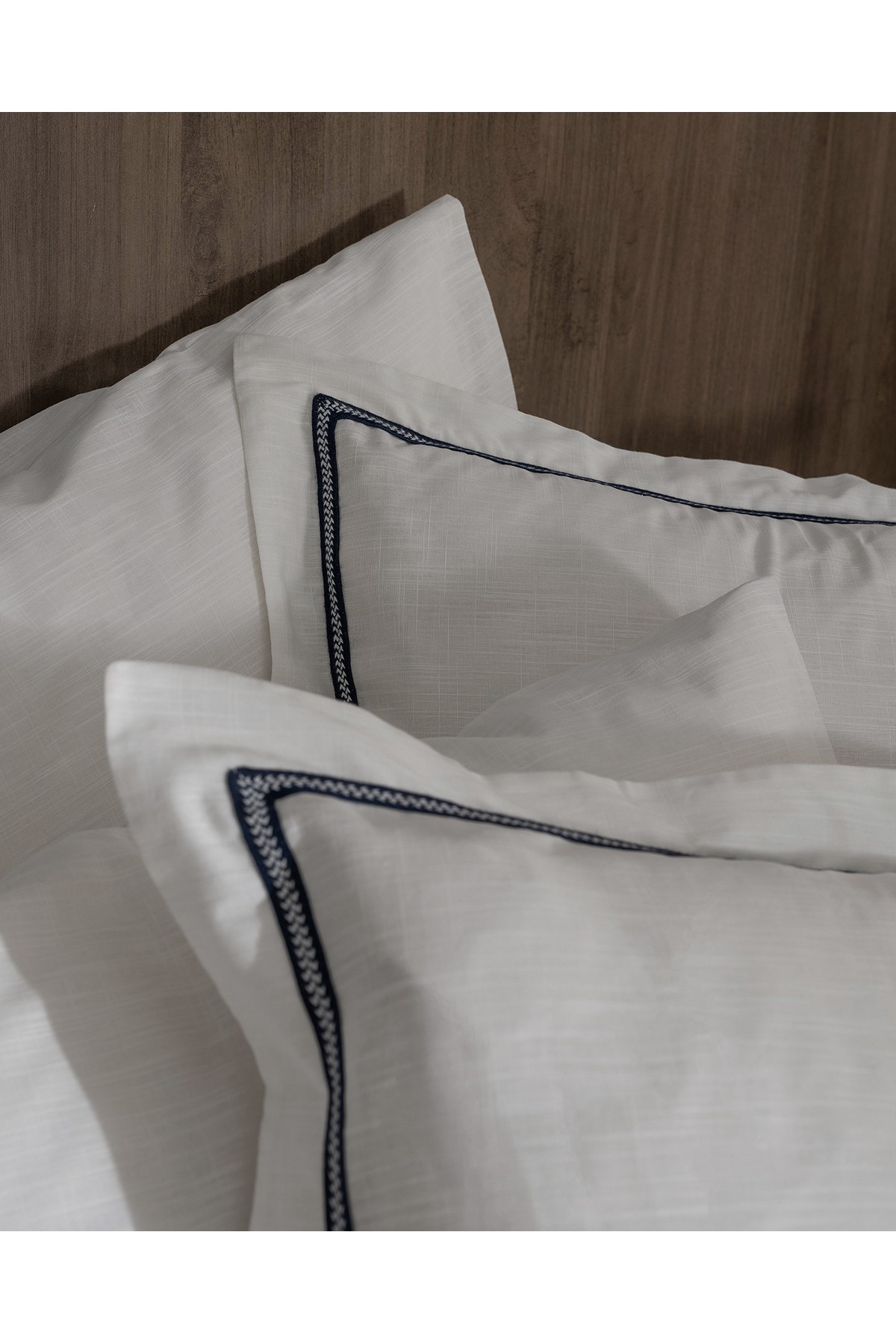 Tina Çift Kişilik Linen Look Yıkamalı %100 Pamuk Nevresim Takımı - Beyaz/Lacivert