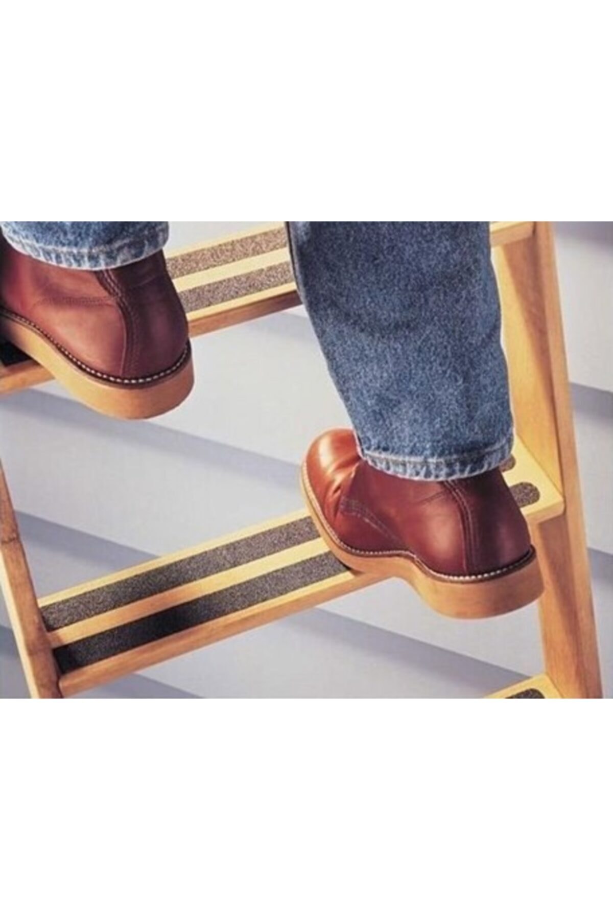 610 Safety Walk Genel Amaçlı Kaydırmaz Bant 25mm X 18 Metre 610 Sf Kaydırmaz 25mmx18m