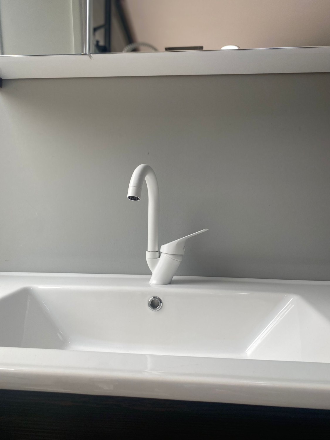Beyaz Banyo Batarya Seti