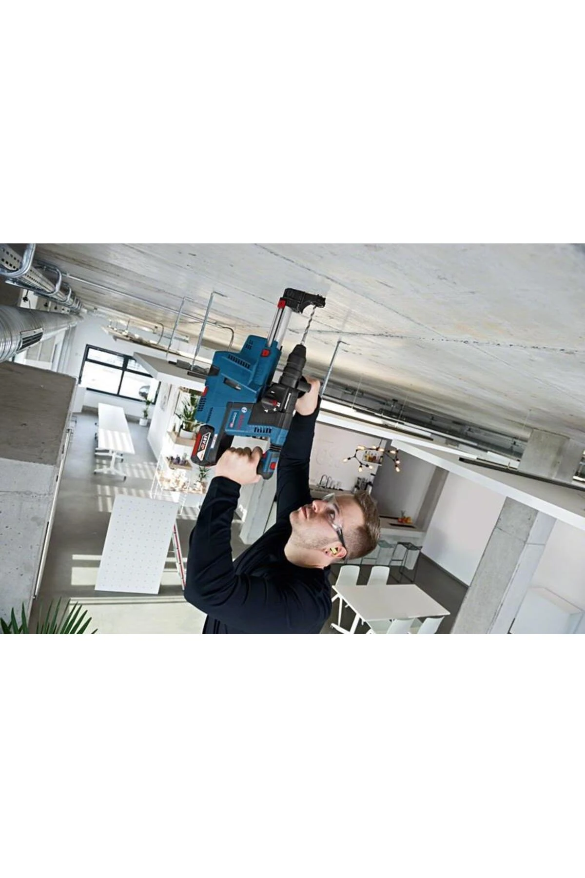 GBH 18V-26 1x4 Ah ProCore Akülü Kırıcı Delici Bez Çantalı