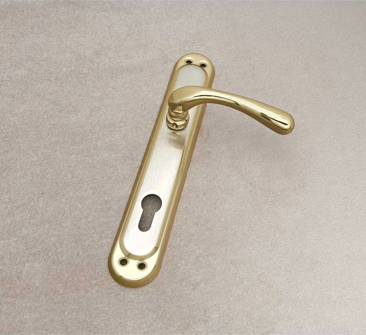 Kumru Titanyum Saten Aynalı Yale Çelik Kapı Kolu + Kapı Babası 1 Takım