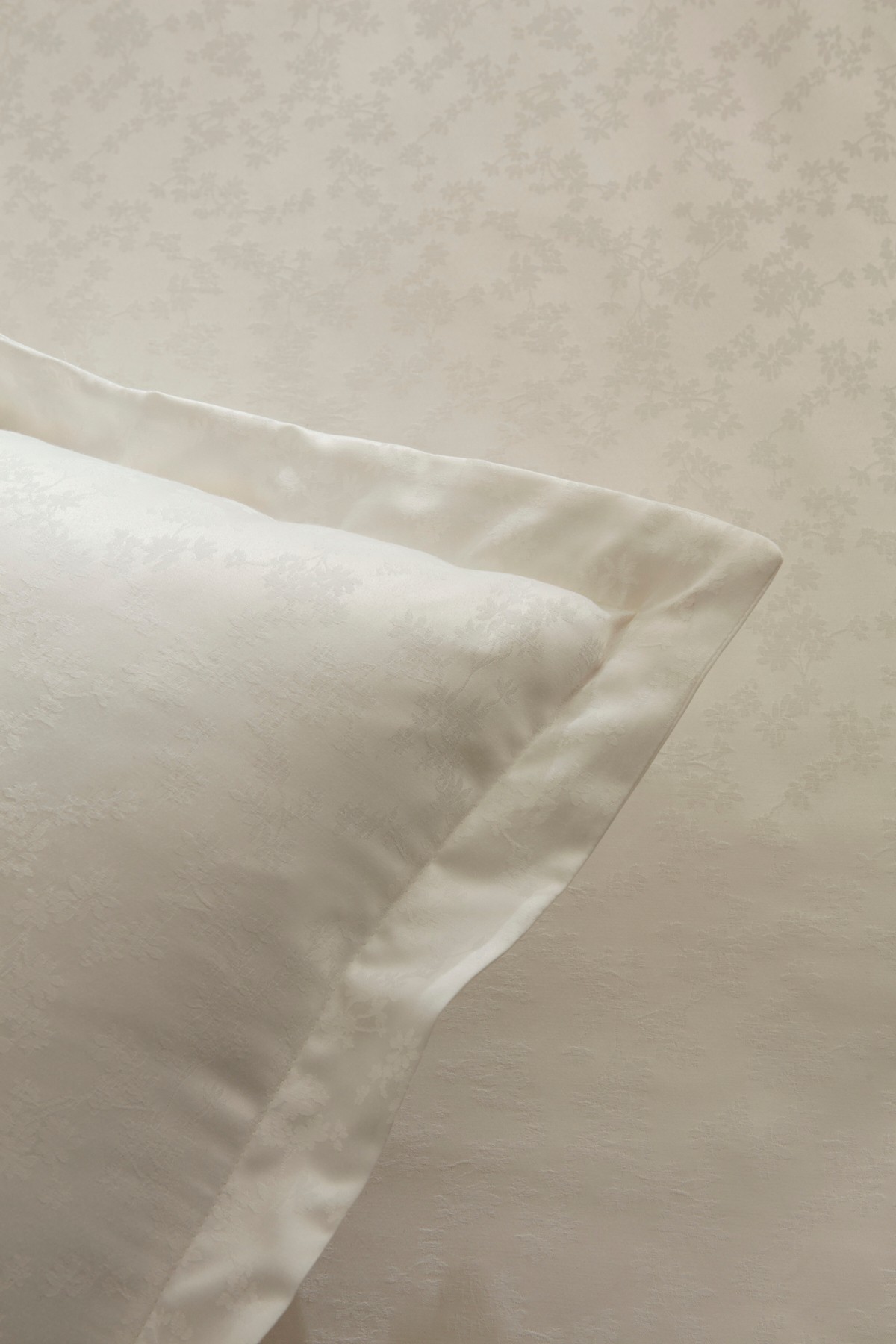 White Collection Venessa Çift Kişilik Nevresim Takımı Beyaz