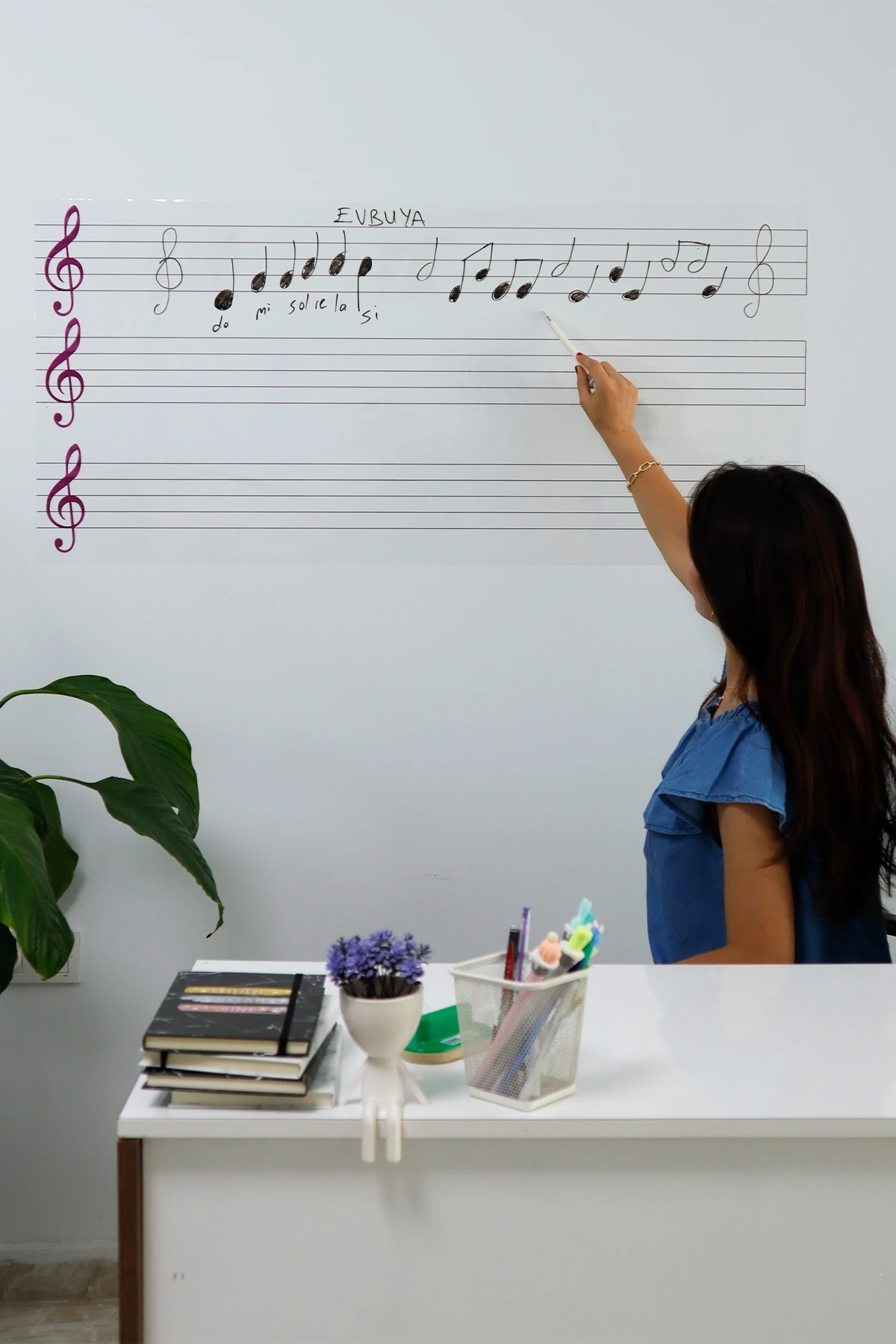 Sol Anahtarlı Nota Çizgili Porteli Yazı Tahtası, Şeffaf Yapışkansız Tutunan, Statik Akıllı Kağıt