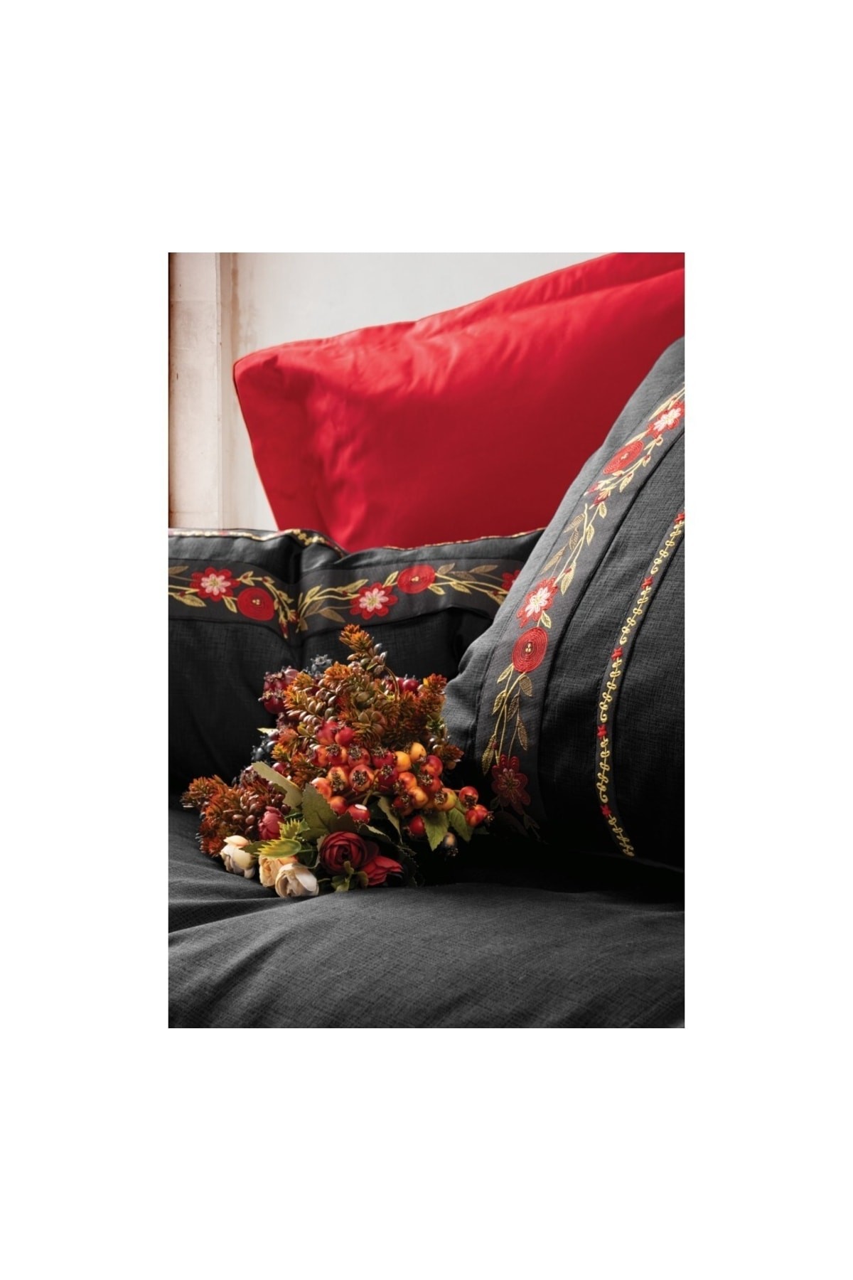 Folk Art Çift Kişilik Nevresim Takımı Flori Siyah
