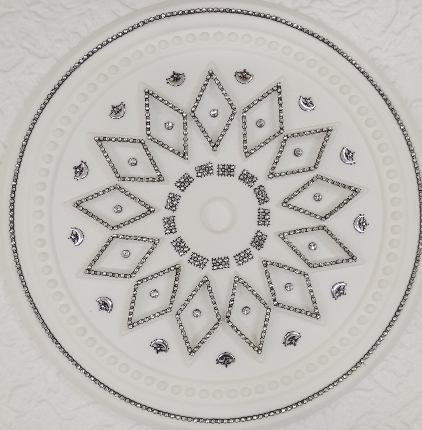 Yeditepe Osmanlı Taşlı Versace Desenli Stropiyer Tavan Göbeği - 40 cm - Siyah