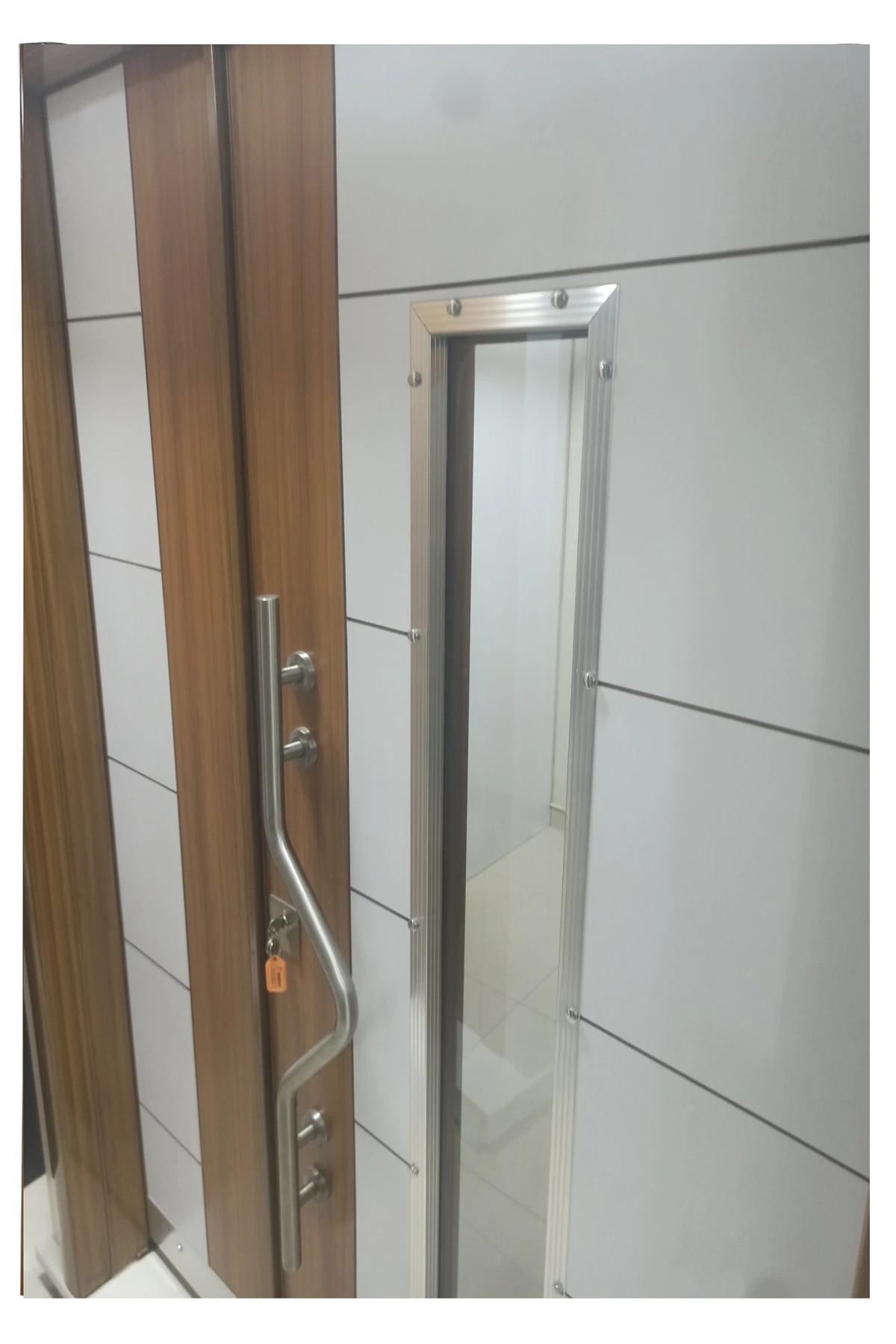 Çelik Kapı Fiyatları Ahşap Desenli Apartman Girişi Çelik Kapı, Dış Mekan Apartman Kapısı Sağ Açılım