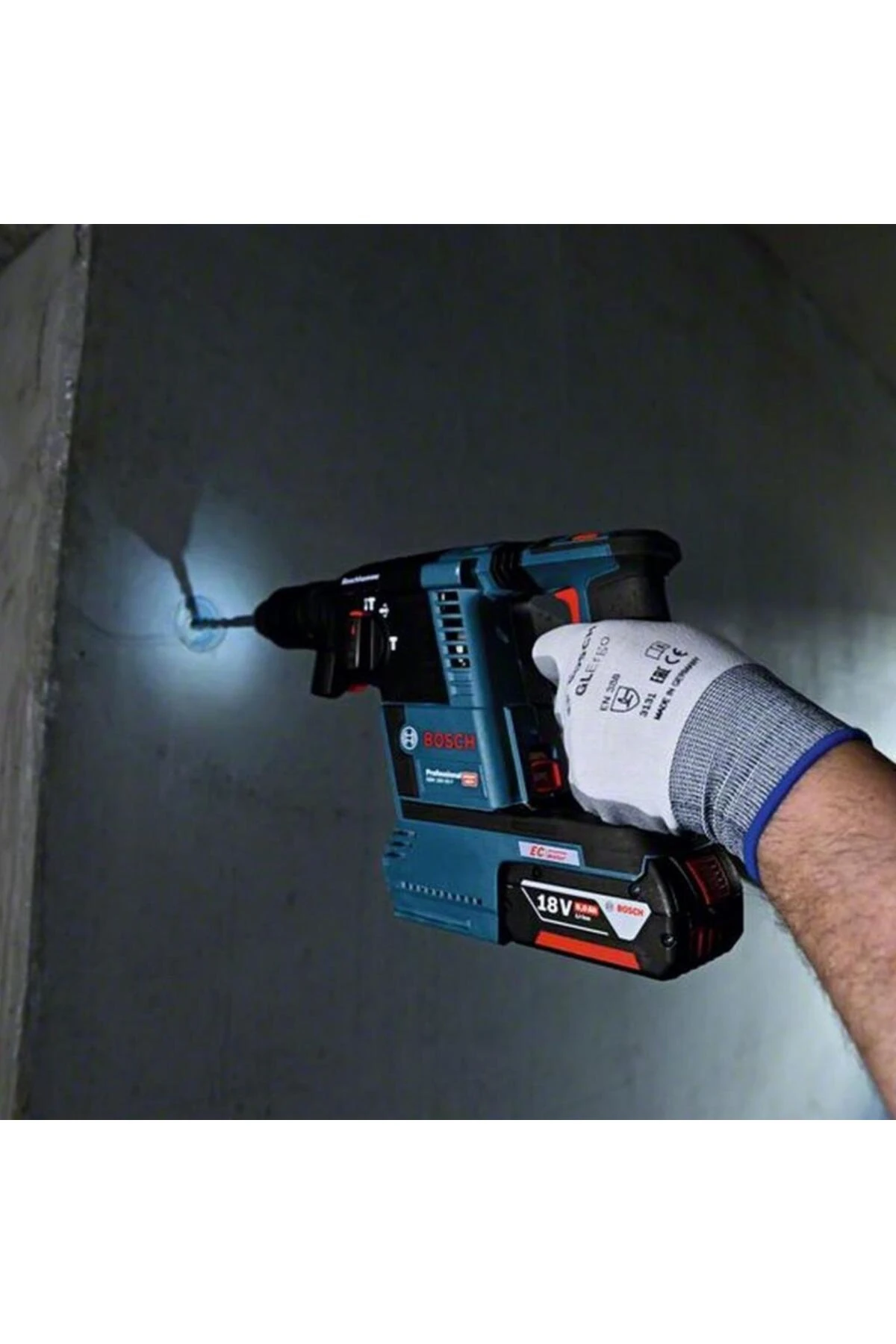 Gbh 18v-26 F Akülü Toz Emmeli Sds Plus Kırıcı Delici 2x5,5 A 061191000G