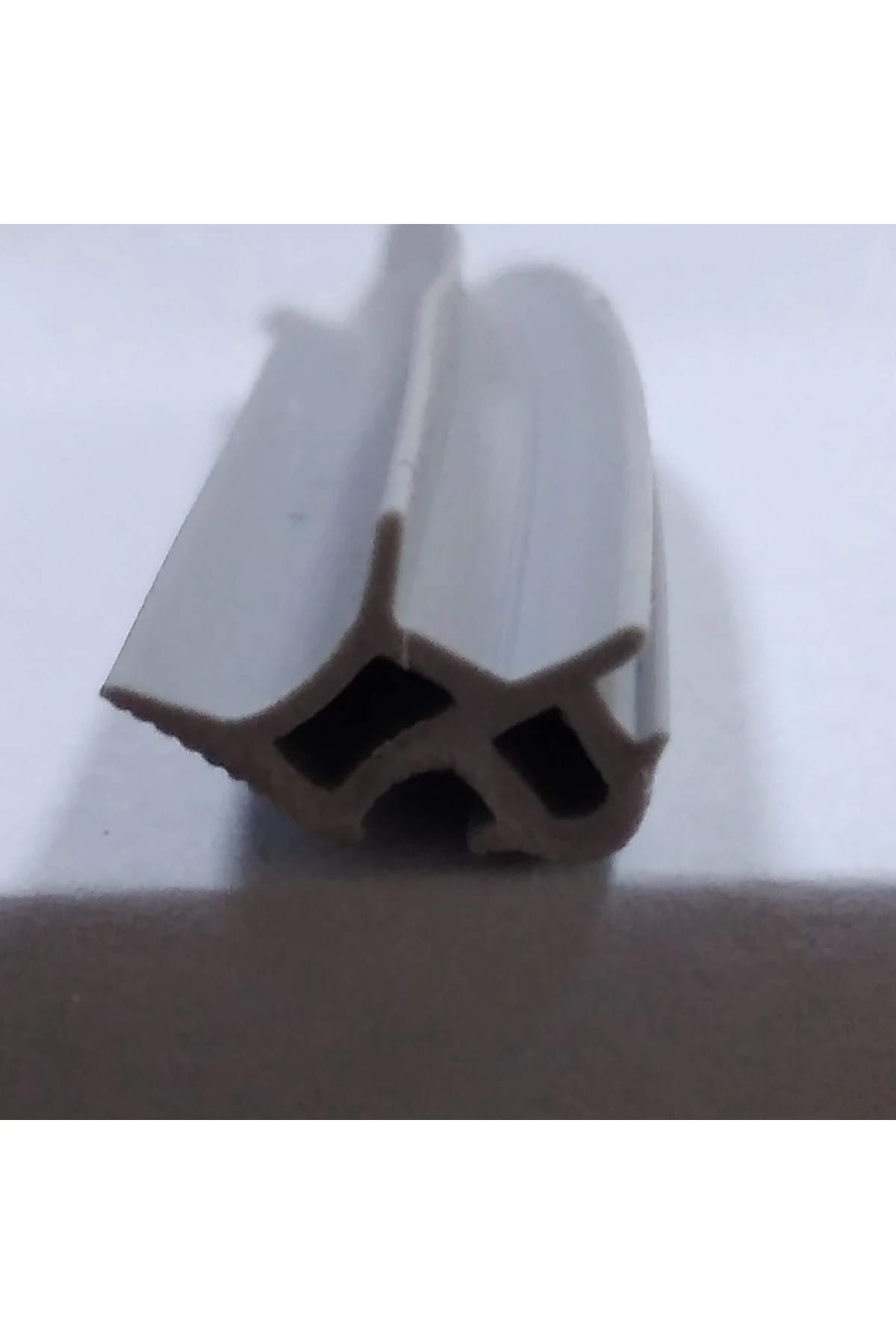 Pimapen Contası Gri Kapı Pencere Fitili 5 Metrelik Pakette Pvc Pimapen Fitili