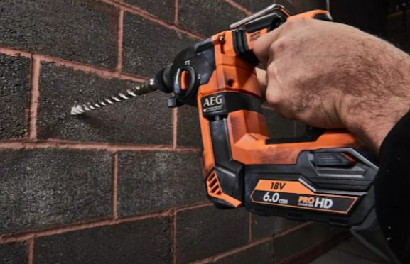 BBH18BL2-502C 18 V 5.0 Ah Akülü Kömürsüz Kırıcı Delici - 4935492343