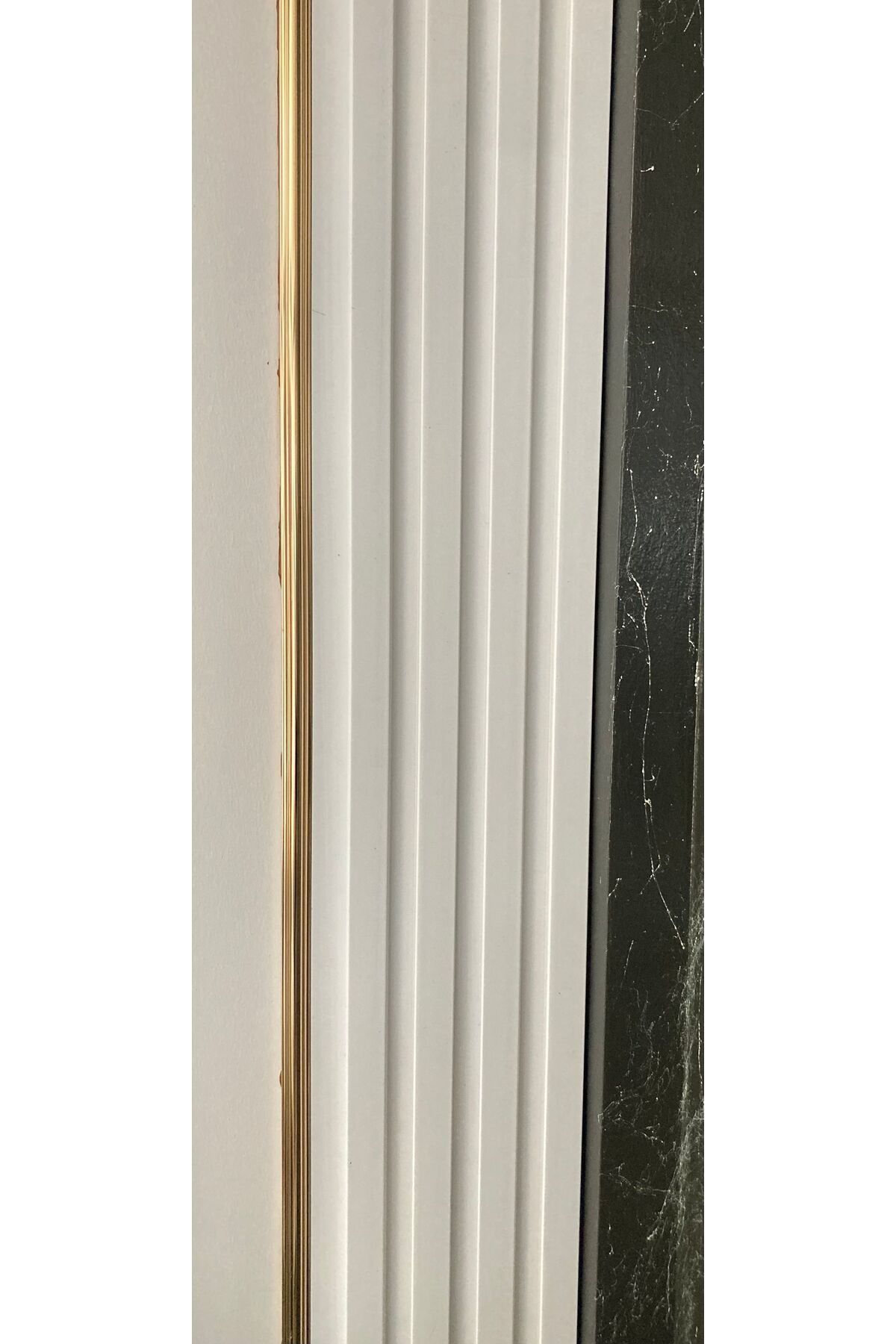 Boyanabilir Duvar Lambiri Renk:beyaz Boy:2.9mt En:12cm Kalinlik:20mm)4 Adet Fiyatıdır.
