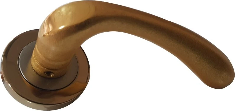 Çelik Kapı Kolu Rozetli Oğuz Altın Sağ