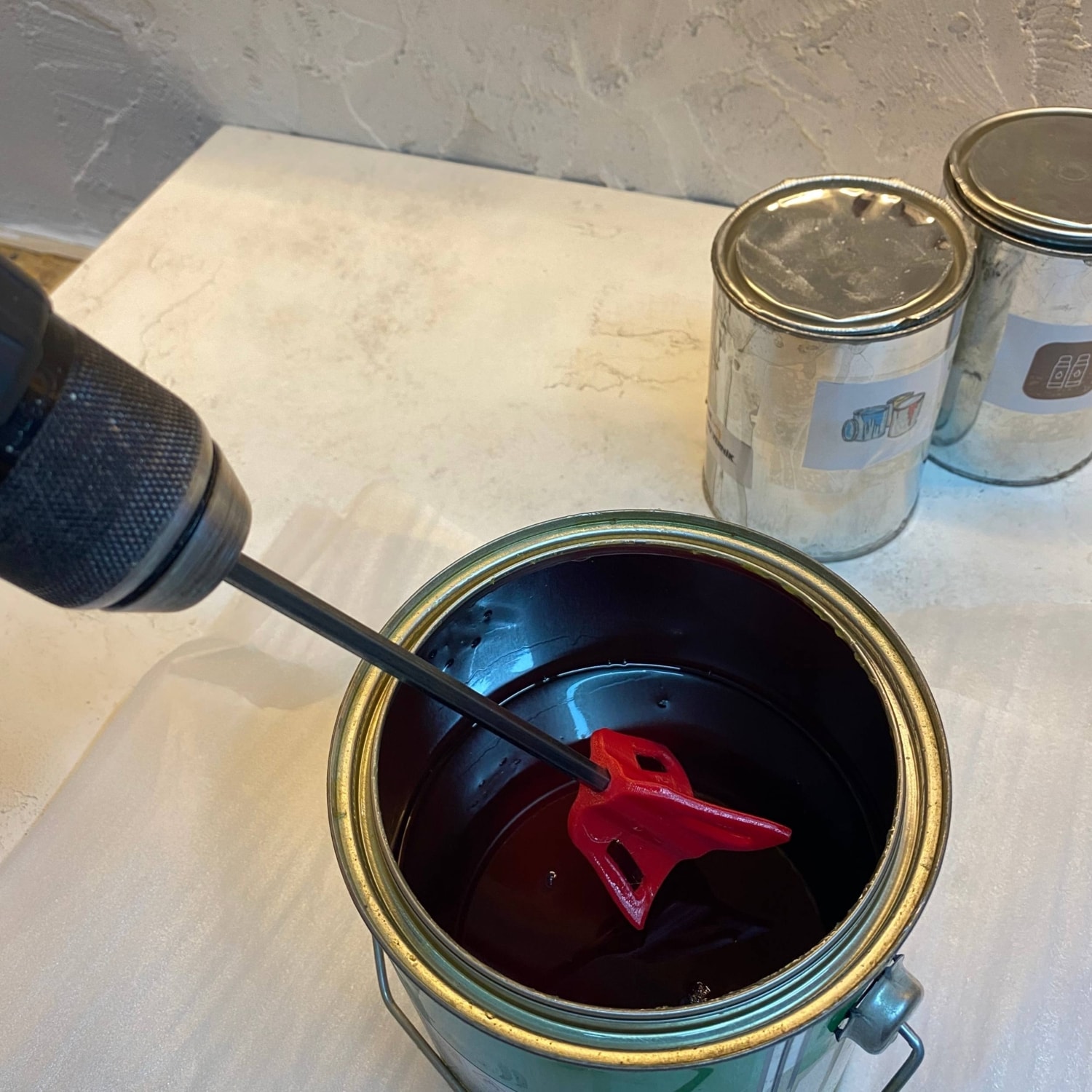 Şarjlı Matkap Uyumlu Karıştırıcı Uç – Epoxy, Boya, Taş Tozu ve Alçı Için Mikser Ucu – 20 cm Uzunluk / 60 mm Karıştırma Çapı – Plastik Ağız Demir Gövde Kompakt Tasarım