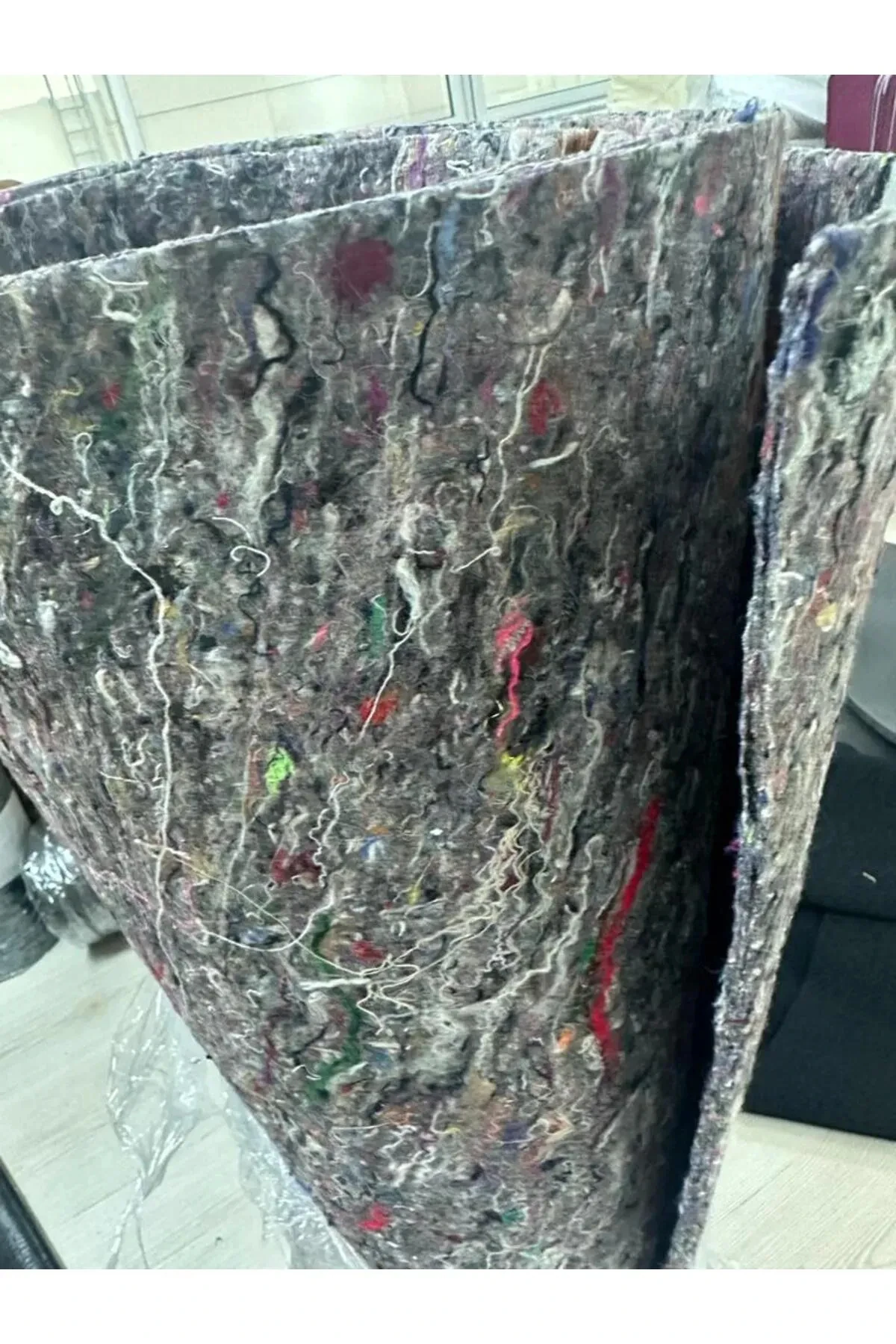 Araç Taban ve Tavan İzolasyon Keçesi 6mm Kalınlık 100CMx700CM