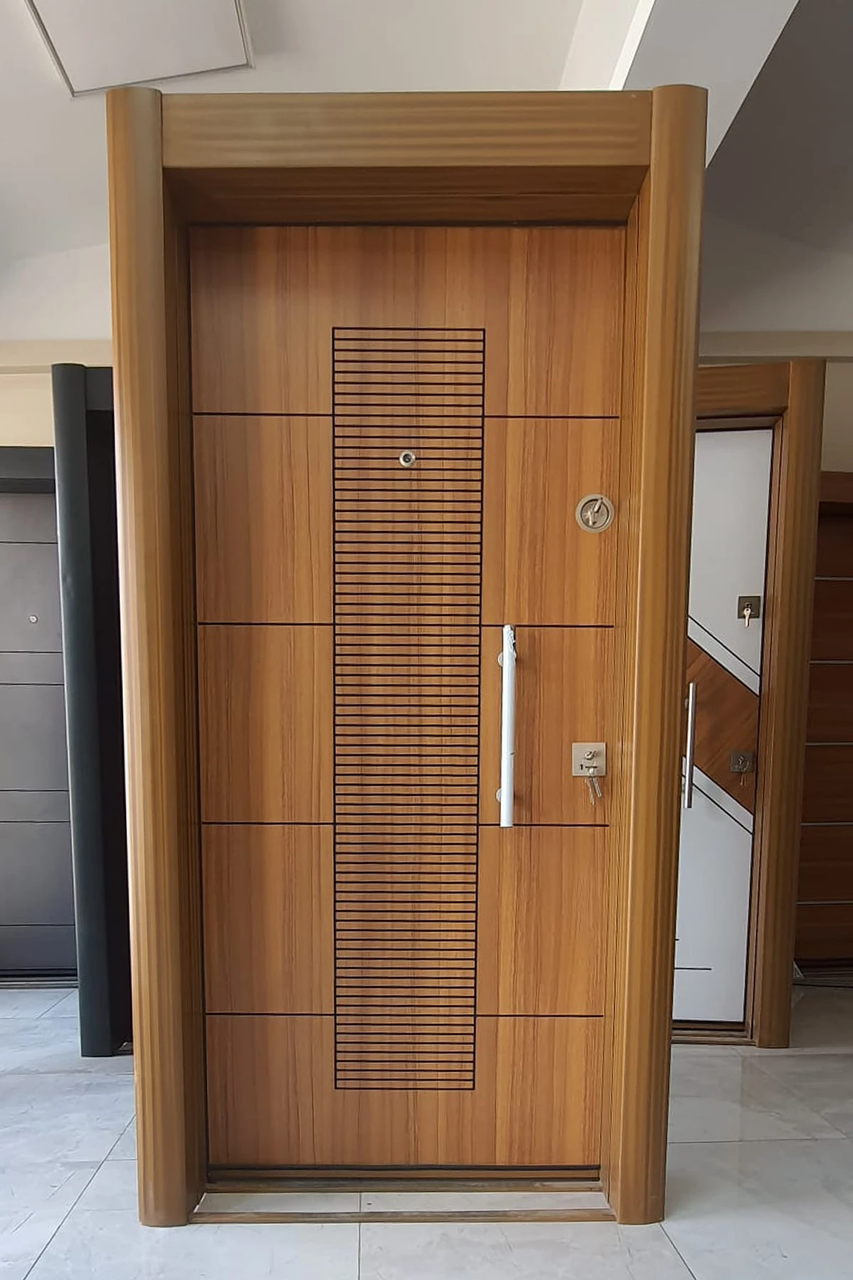 Eskitme Görünüm Çelik Kapı, Ahşap Desenli Daire Kapısı, Çelik Kapı Sol Açılım