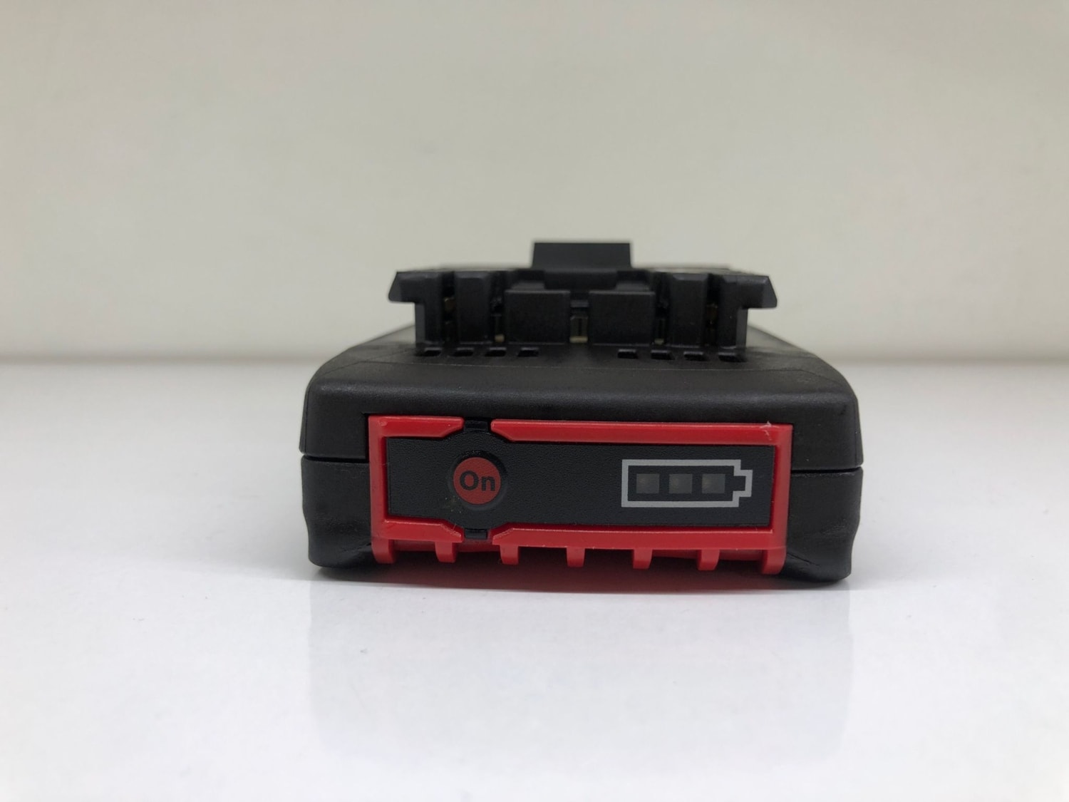 BOSCH 18V 2.0AH Li-Ion Akü
