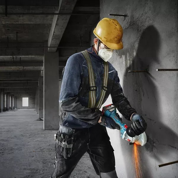 BOSCH Professional GWS 180-LI 4.0 Ah Tek Akülü Taşlama Makinesi - 06019H9025