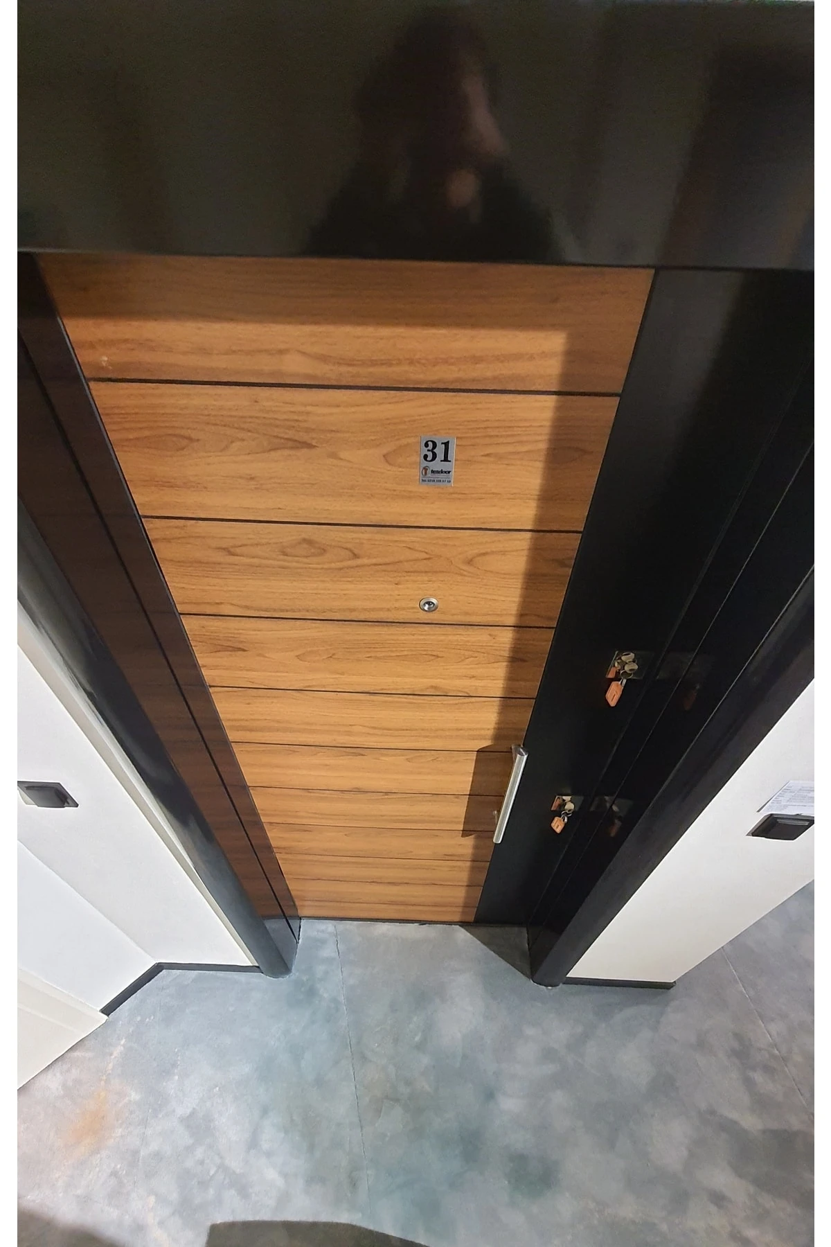 Çelik Kapı, Düz Model Çelik Kapı, Ahşap Desenli Çelik Kapı Sol Açılım