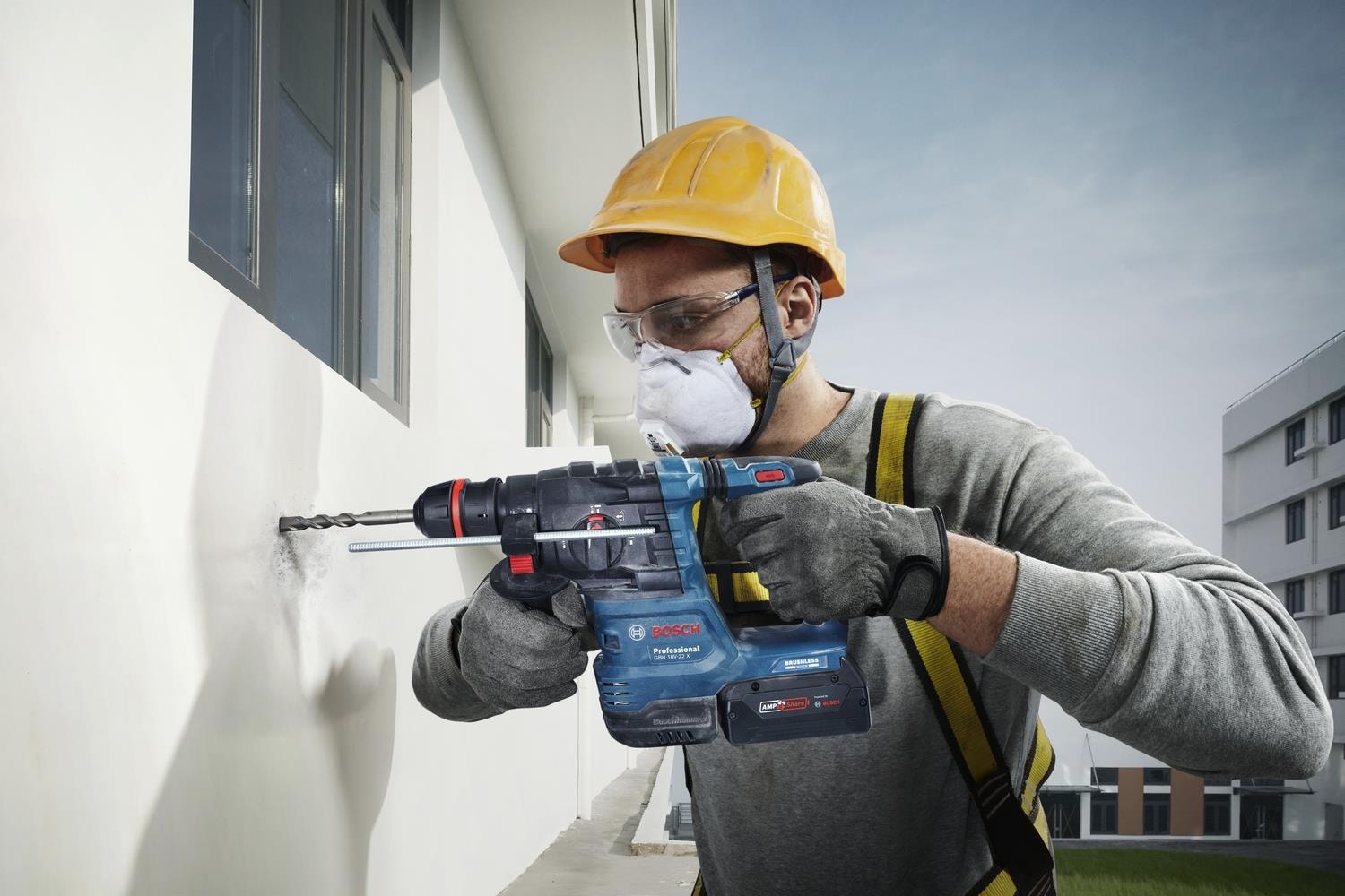 BOSCH Gbh 18V-22 x Akülü Kırıcı Delici 2X4.0AH