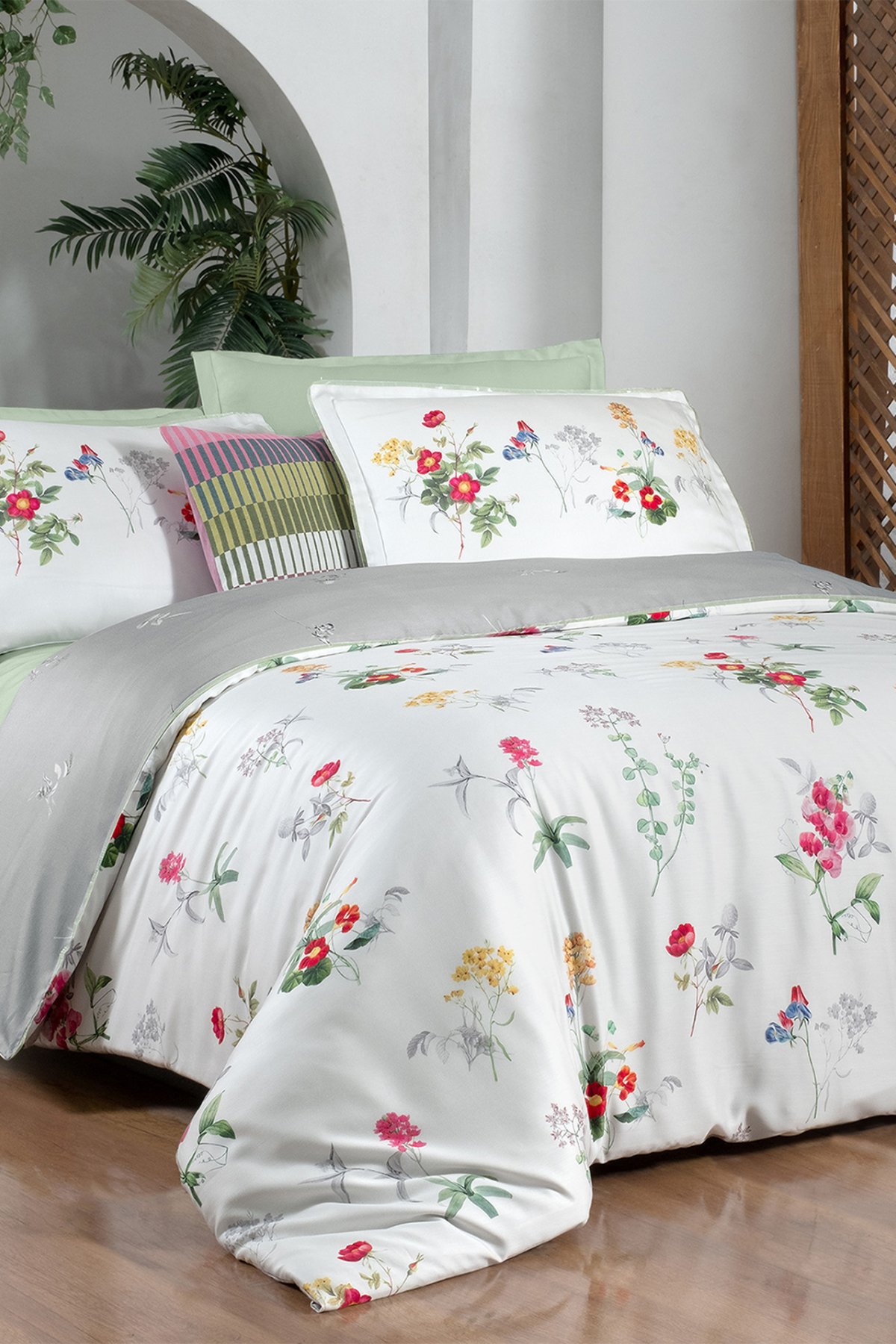 Eterna Multi King Size (Battal Boy) %100 Pamuk Lyocell Nevresim Takımı