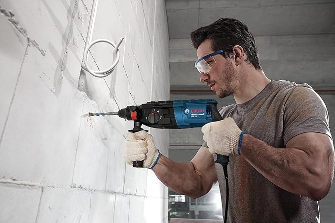 BOSCH Gbh 240 Kırıcı Delici + Sds Plus Set
