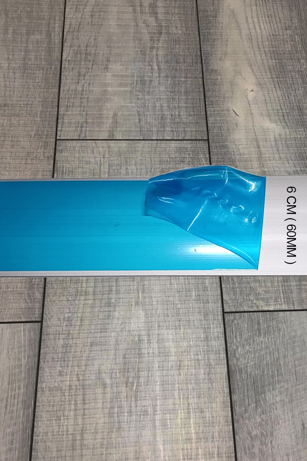 Kapı Eşik Çıtası 85 cm Geniş Parke Kapı Altı Çıtası Geniş 60MM Gri Yapışkanlı Kapı Eşik Profili