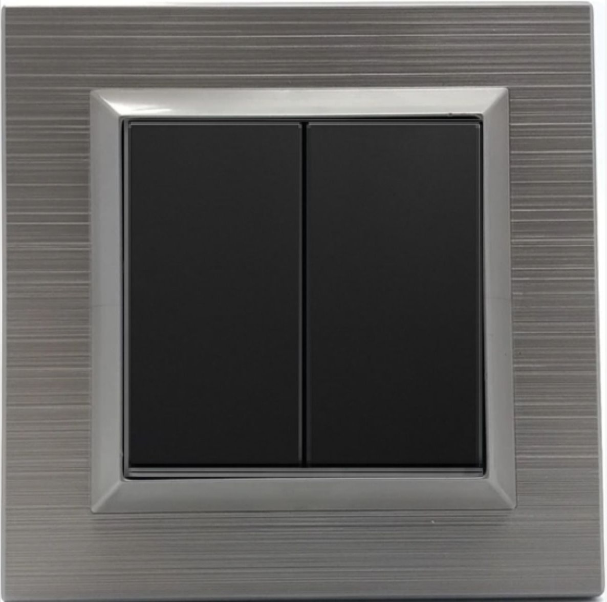 Quantum Manyetik Gri+Siyah Komütatör Ikili Anahtar + Çerçeve Dahil