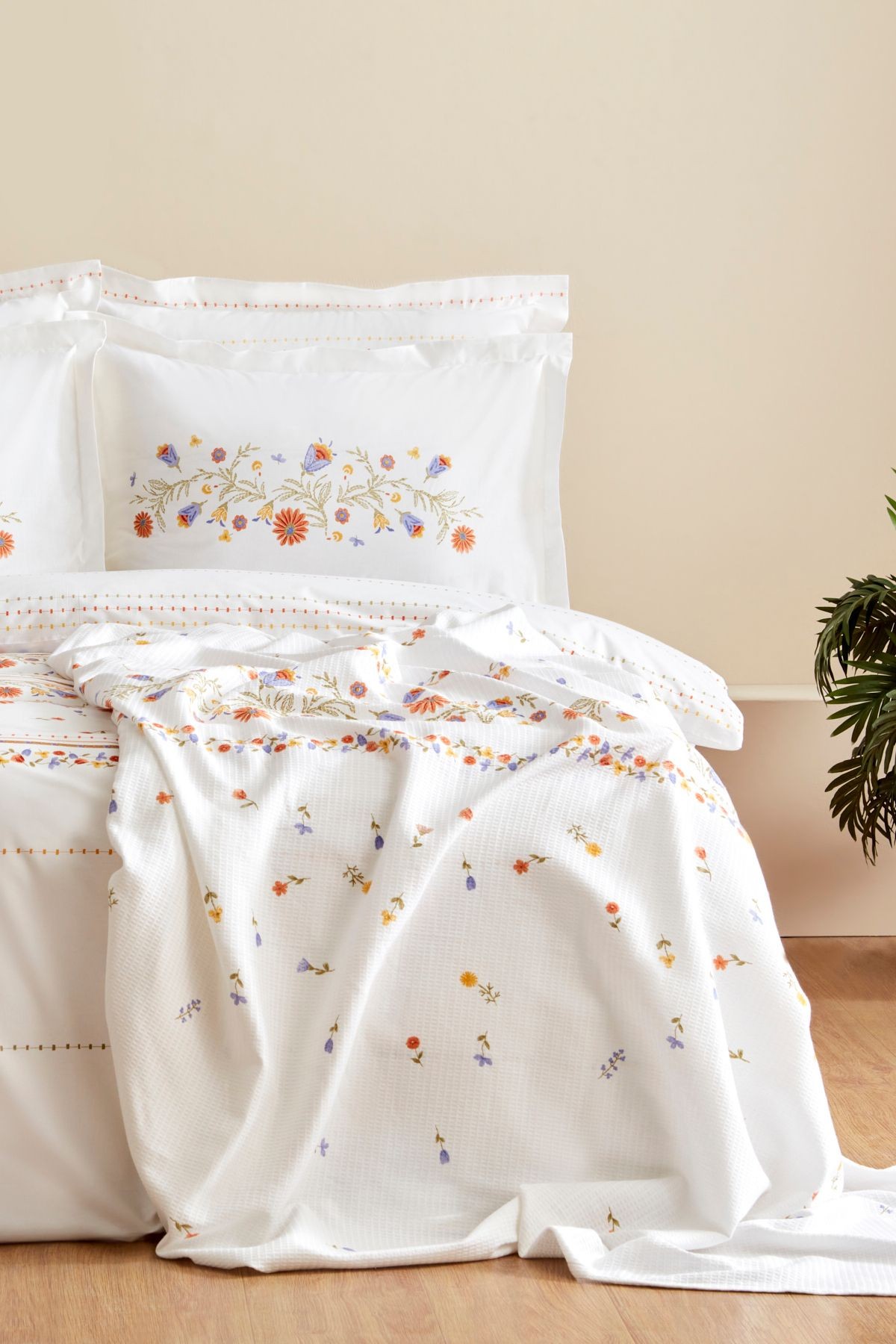 Clarice %100 Pamuk Çift Kişilik Nevresim Pike Takımı Multicolor