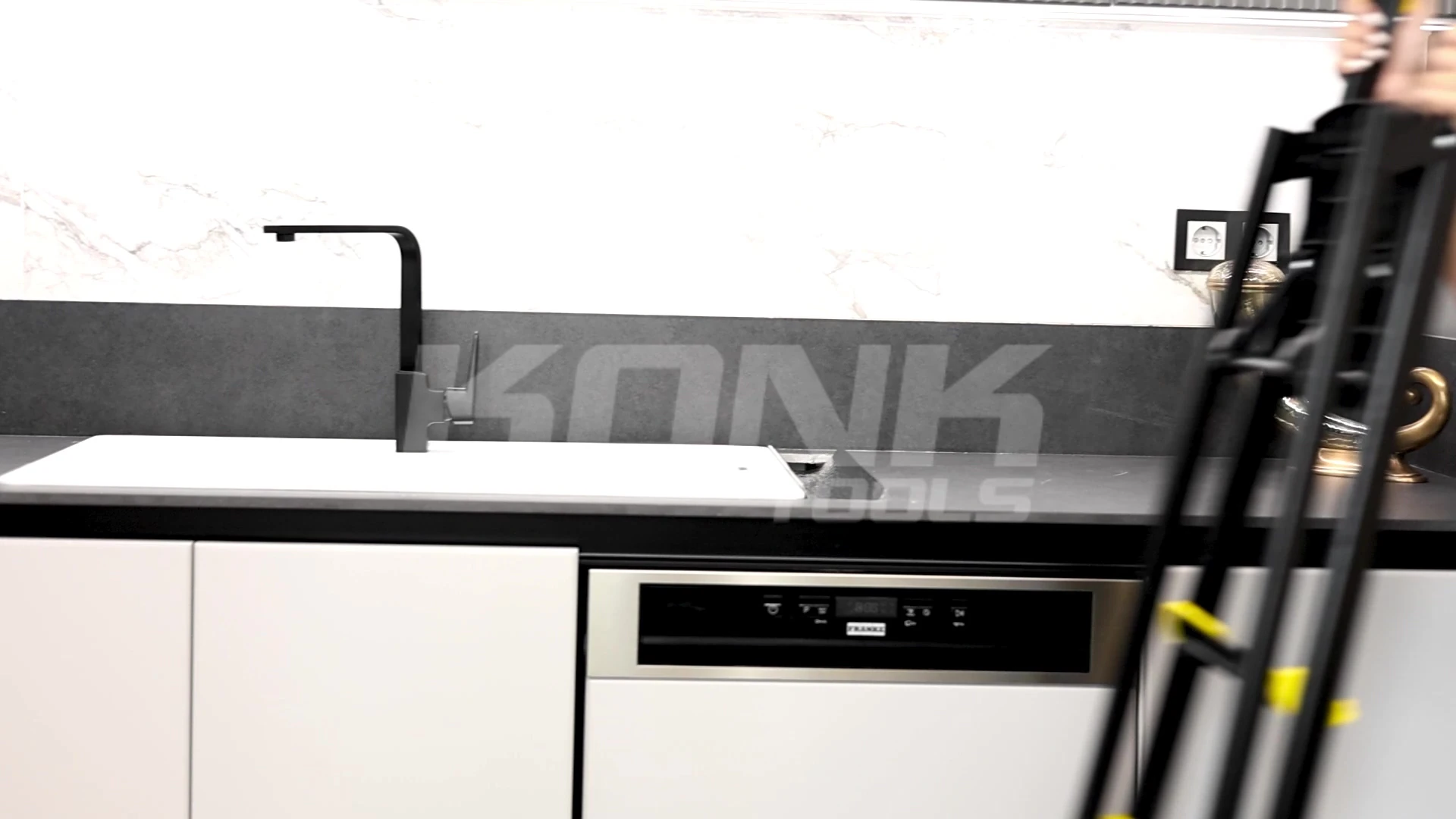 Leo 5+1 Basamaklı Metal Merdiven, leo5