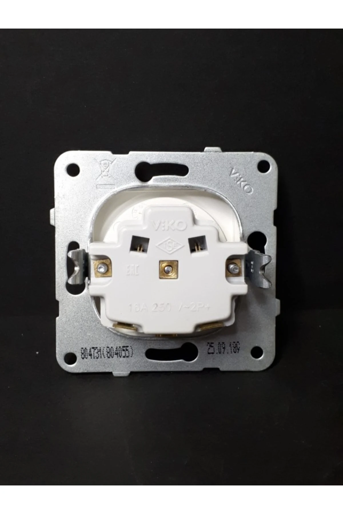 Viko Karre Beyaz Ups Çocuk Korumalı Topraklı Priz